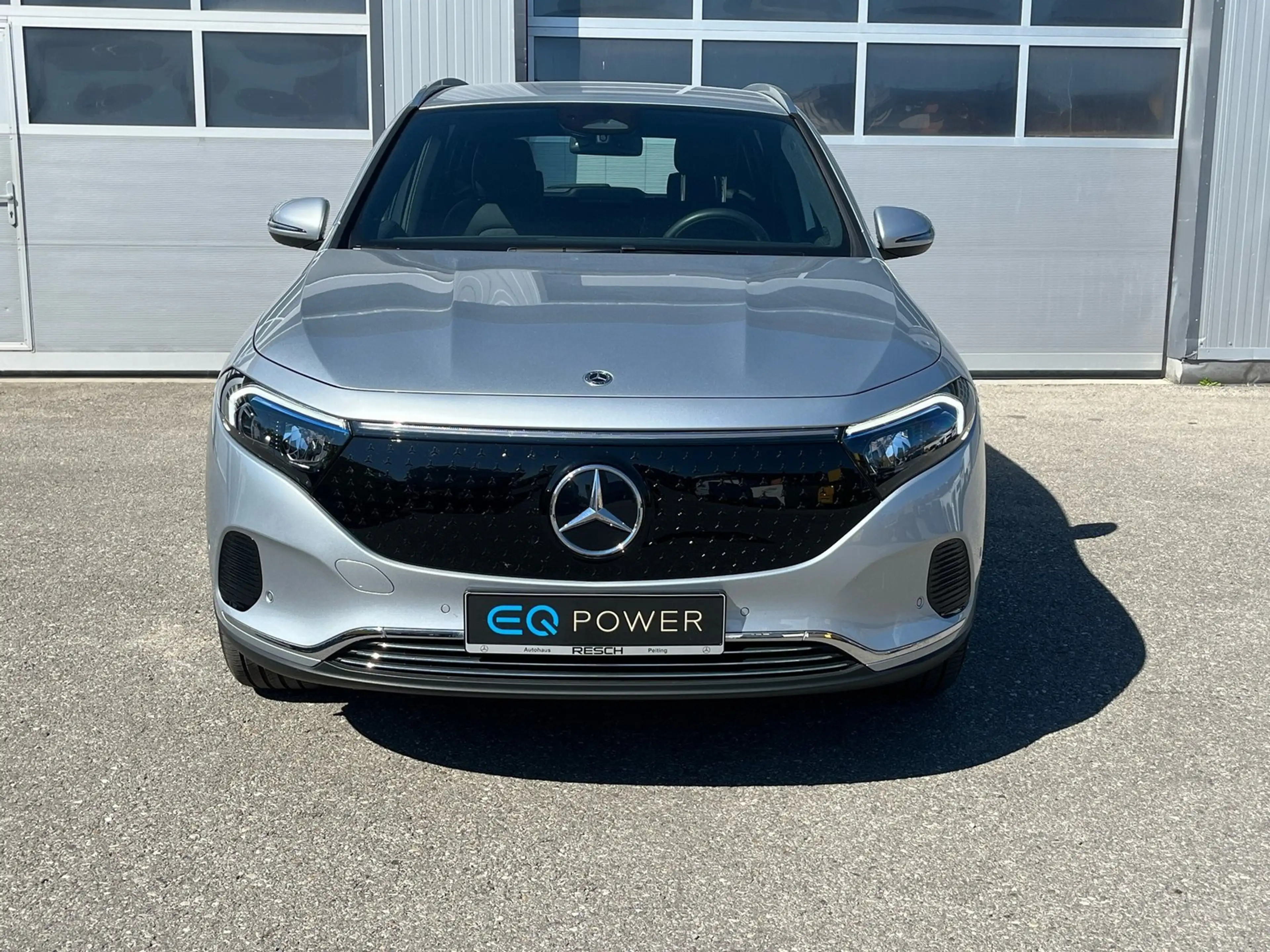 Mercedes-Benz EQA 300 4M Progressive Adv./Fahrassist/Memo/Flex — photo 2