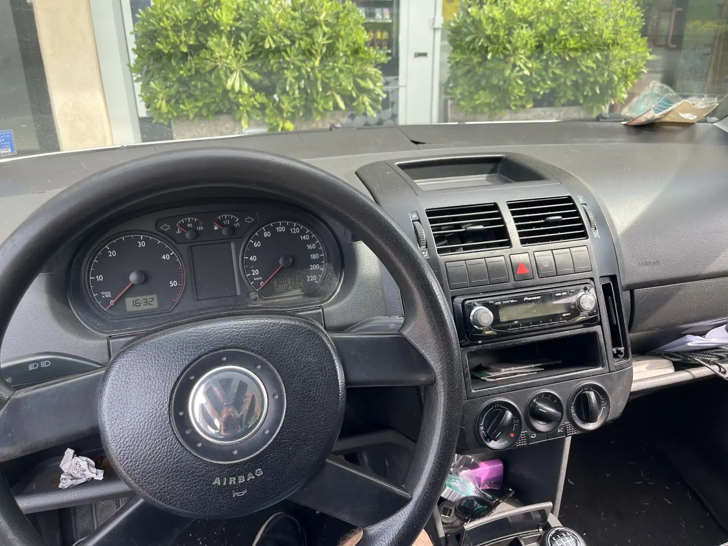 Volkswagen Polo 5p 1.4 tdi Trendline - 2