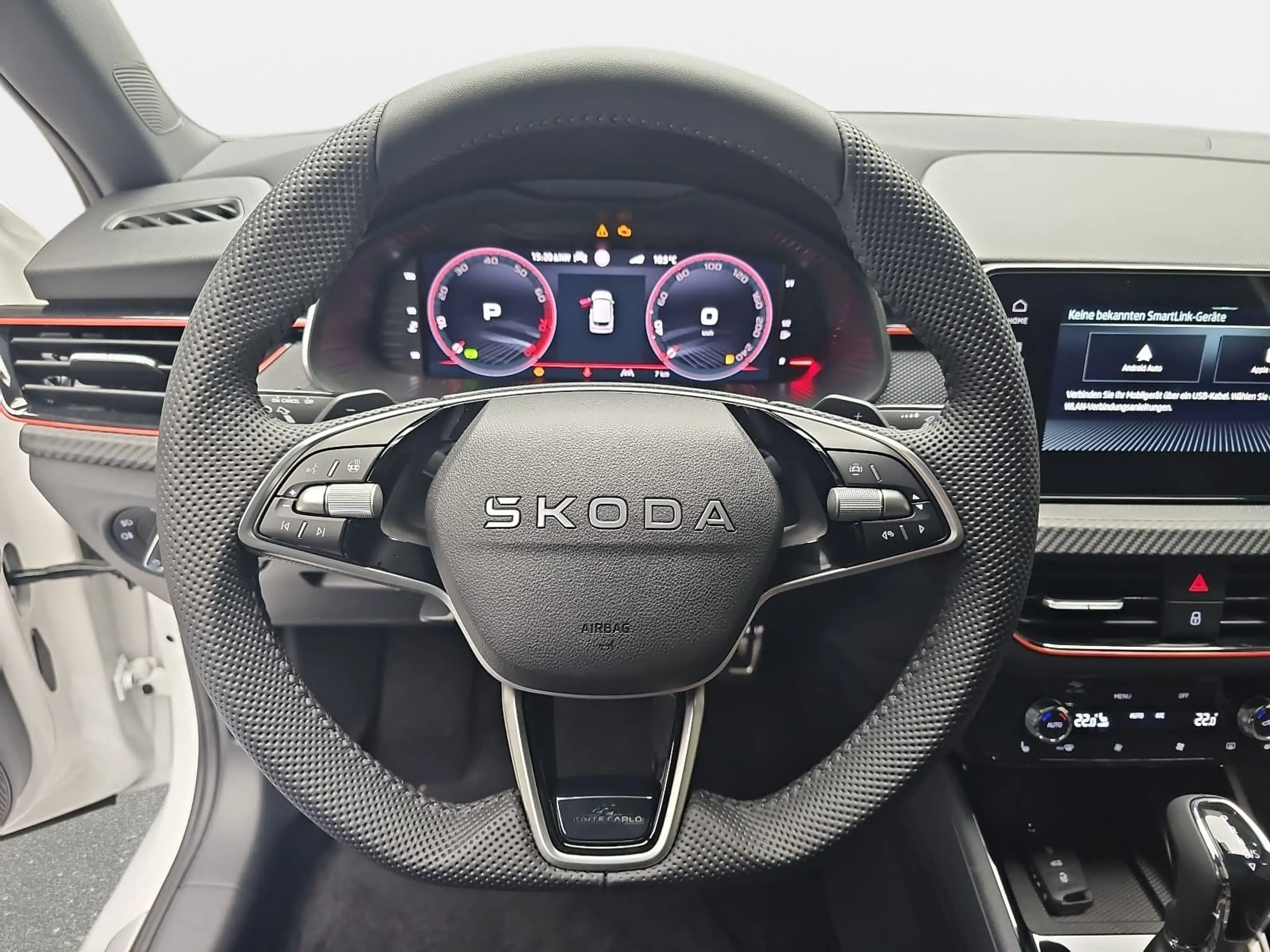 Skoda Kamiq KAMIQ 1.5 TSI DSG MONTE CARLO MATRIX KAMERA AHK — photo 14
