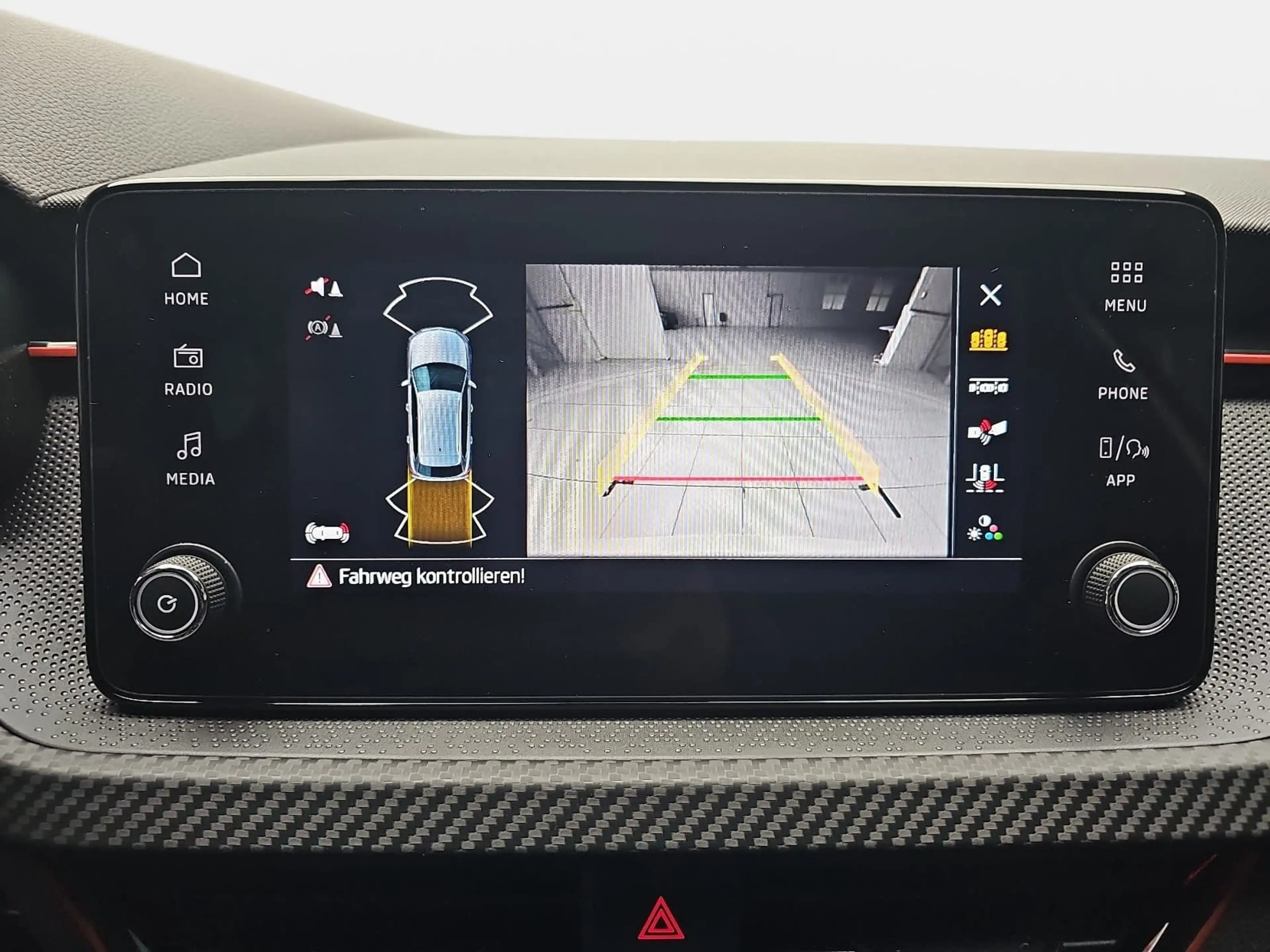 Skoda Kamiq KAMIQ 1.5 TSI DSG MONTE CARLO MATRIX KAMERA AHK — photo 11