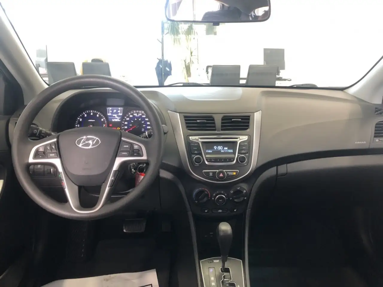 Hyundai ACCENT снимка Hyundai ACCENT