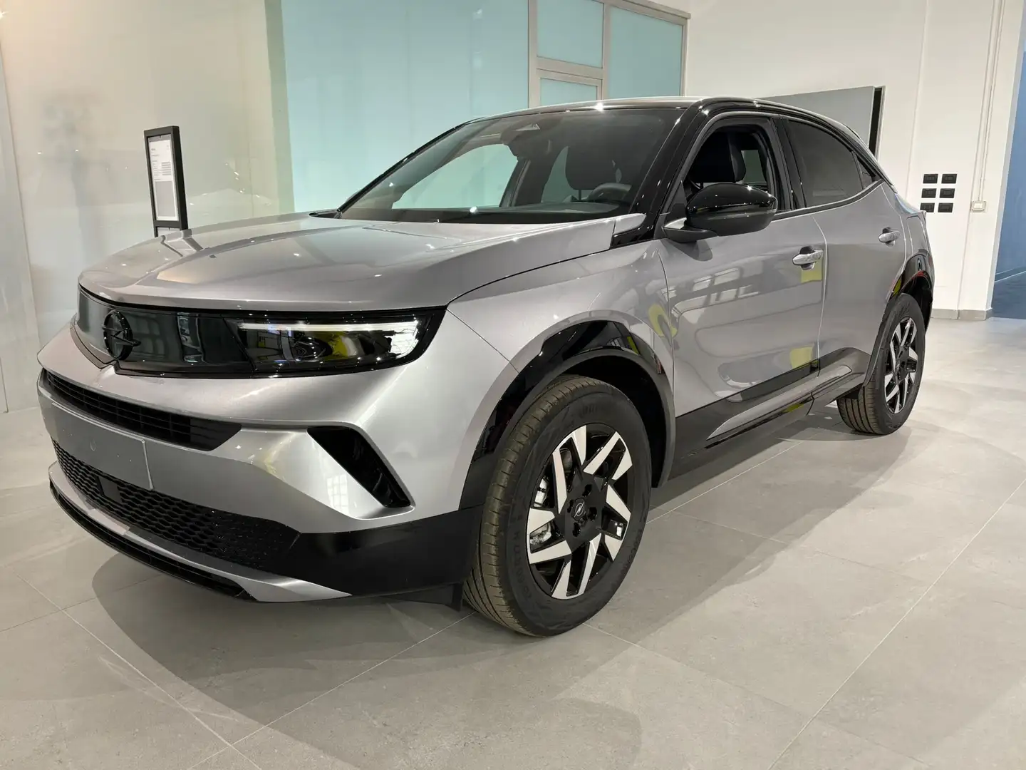 Opel Mokka Mokka 1.2 hybrid GS 145cv dct6 promo freedom siva - 1