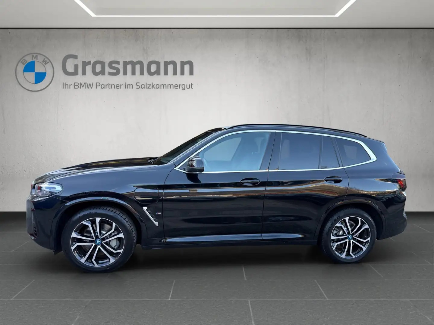 BMW X3 xDrive30e Schwarz - 2