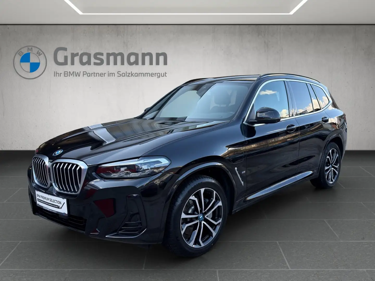 BMW X3 xDrive30e Schwarz - 1