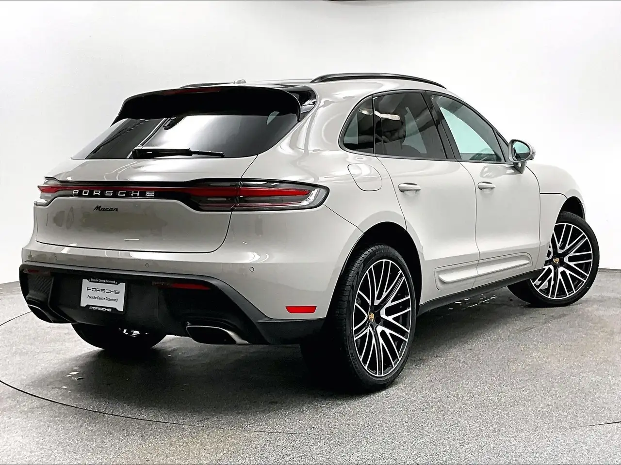 Porsche Macan снимка Porsche Macan