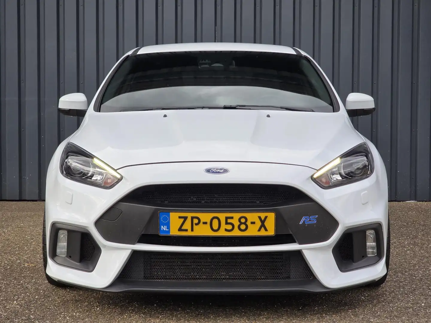 Ford Focus RS 2.3 350pk AWD | Navigatie | Parkeercamera | Cli Blanc - 2