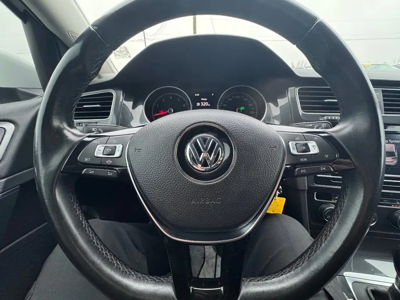 Volkswagen Golf снимка Volkswagen Golf
