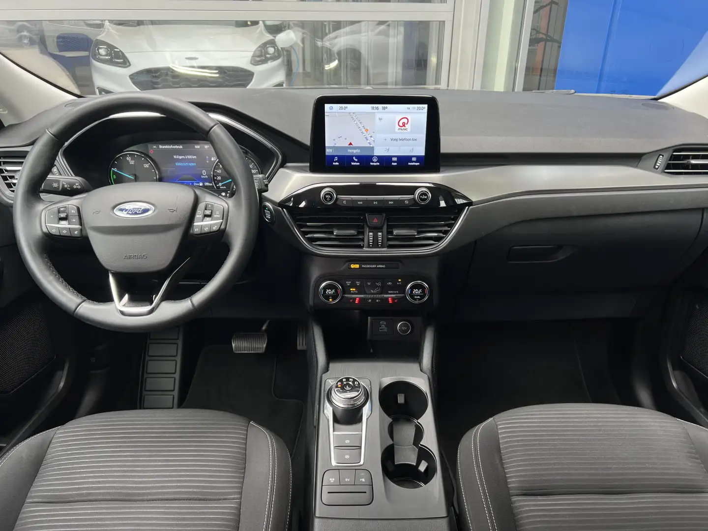 Ford Kuga 2.5 PHEV Titanium | Winterpack | Lane Assist | Spr Grijs - 2