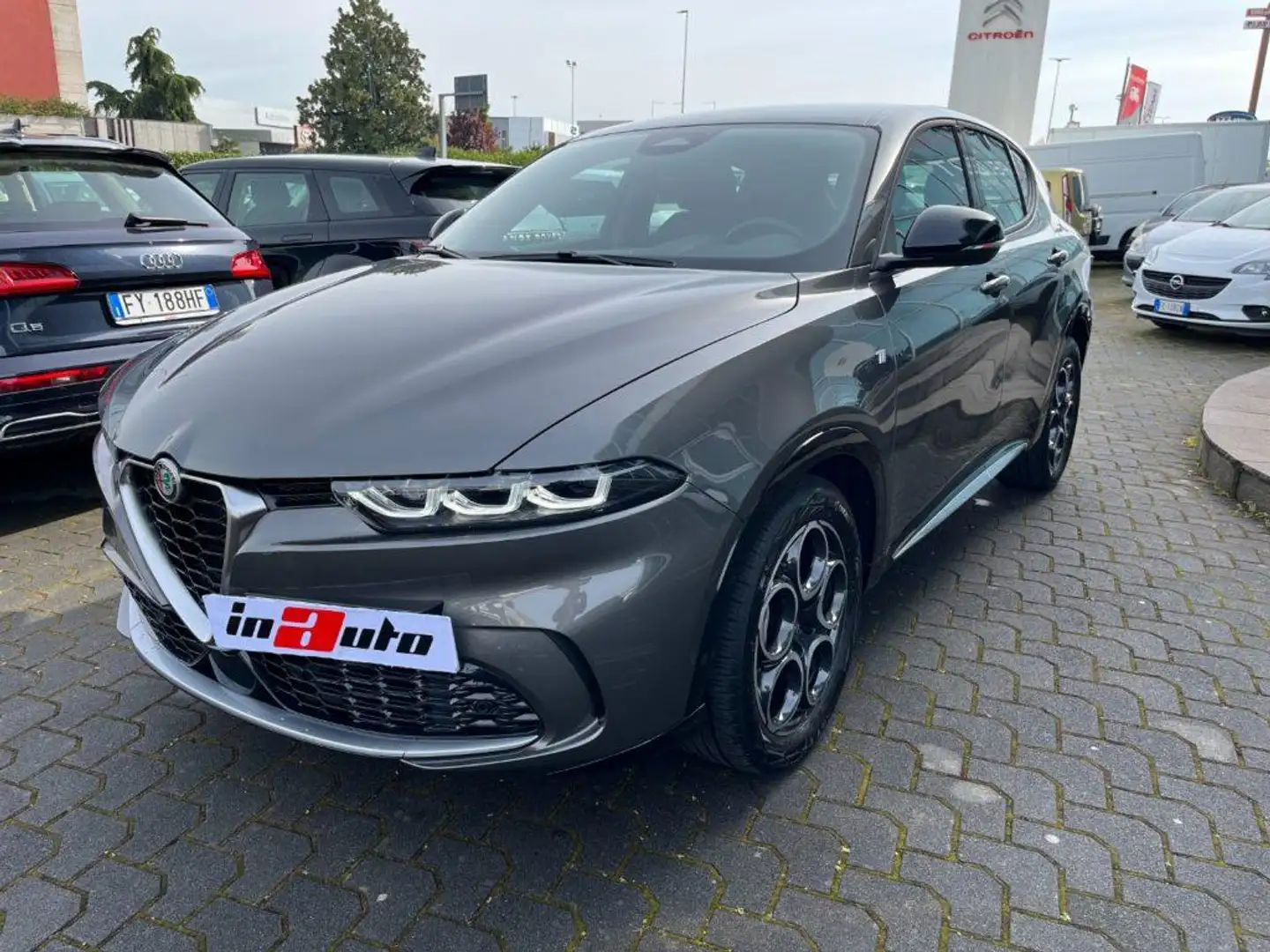 Alfa Romeo Tonale 1.5 HYBRID 160 CV  TCT7 Ti Grijs - 1