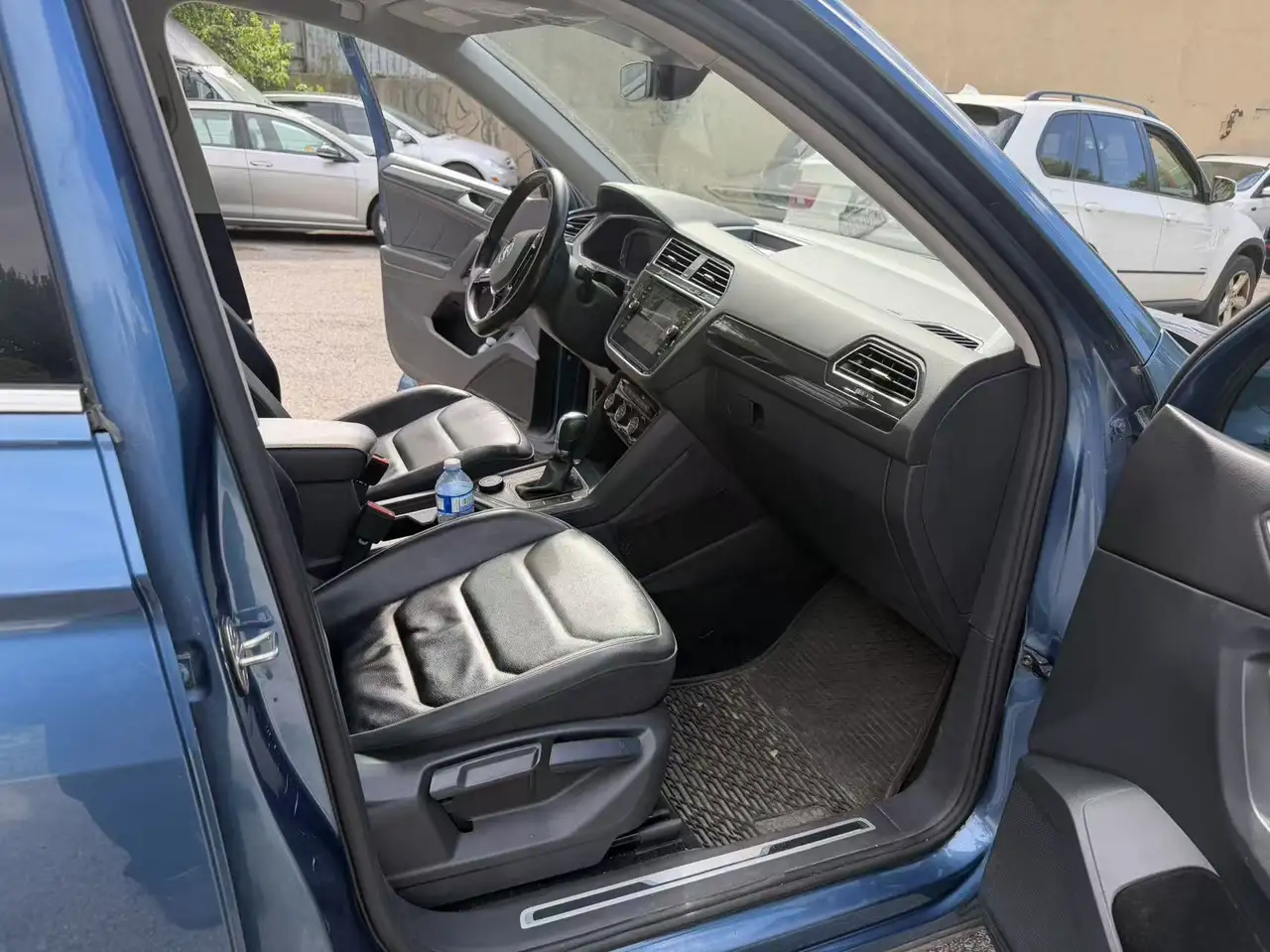 Volkswagen Tiguan photo Volkswagen Tiguan