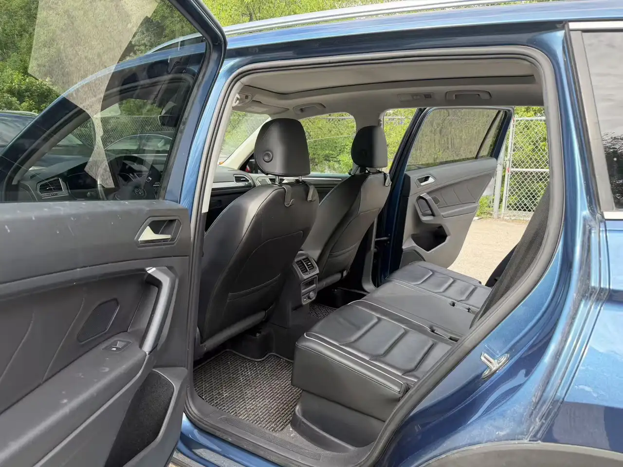 Volkswagen Tiguan photo Volkswagen Tiguan