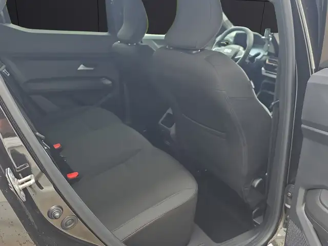 Dacia Duster view 7