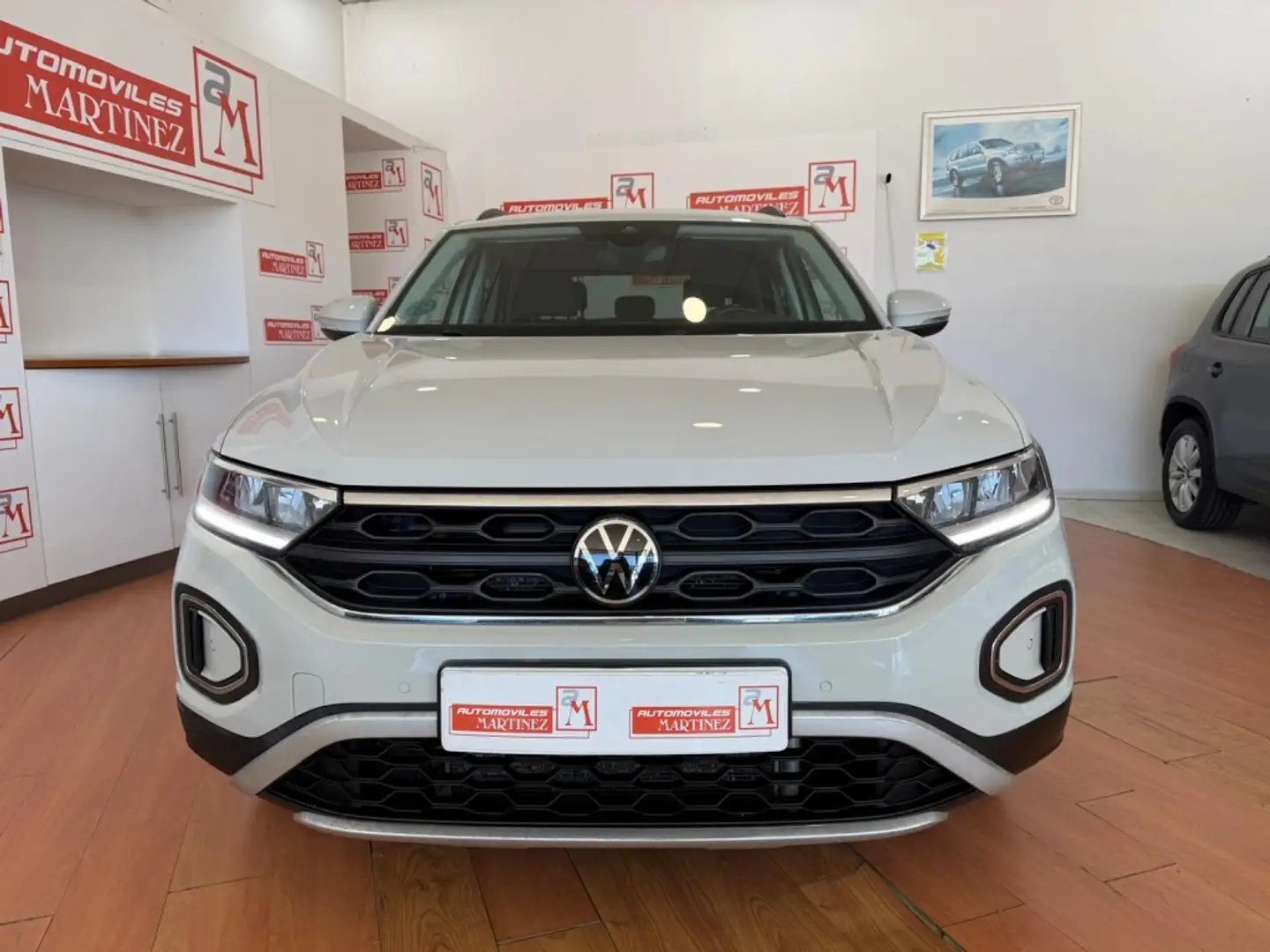 Volkswagen T-Roc 1.5 TSI Life DSG7 110KW Gris - 2