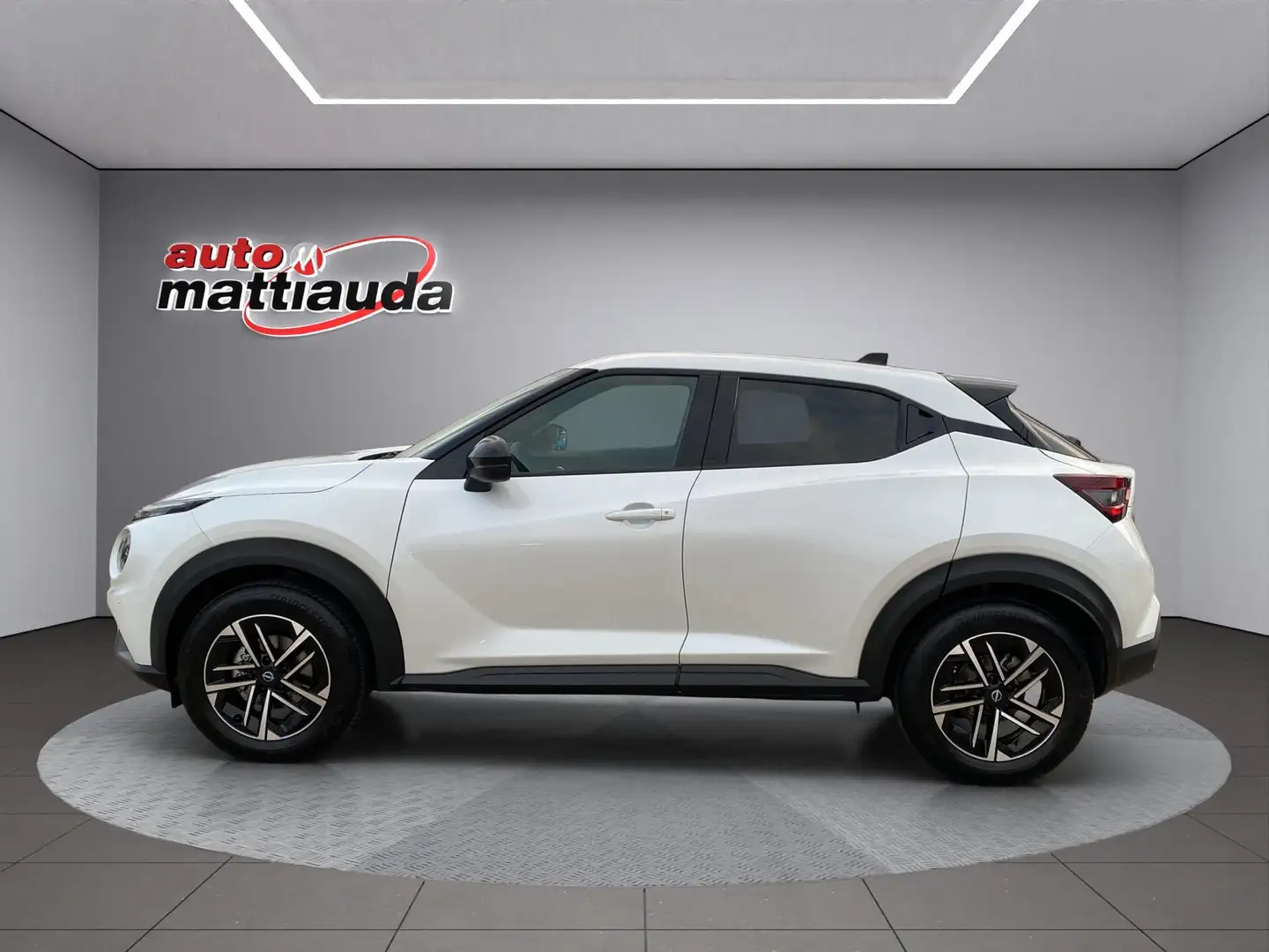 Nissan Juke Juke 1.0 dig-t N-Connecta 114cv Bianco - 2