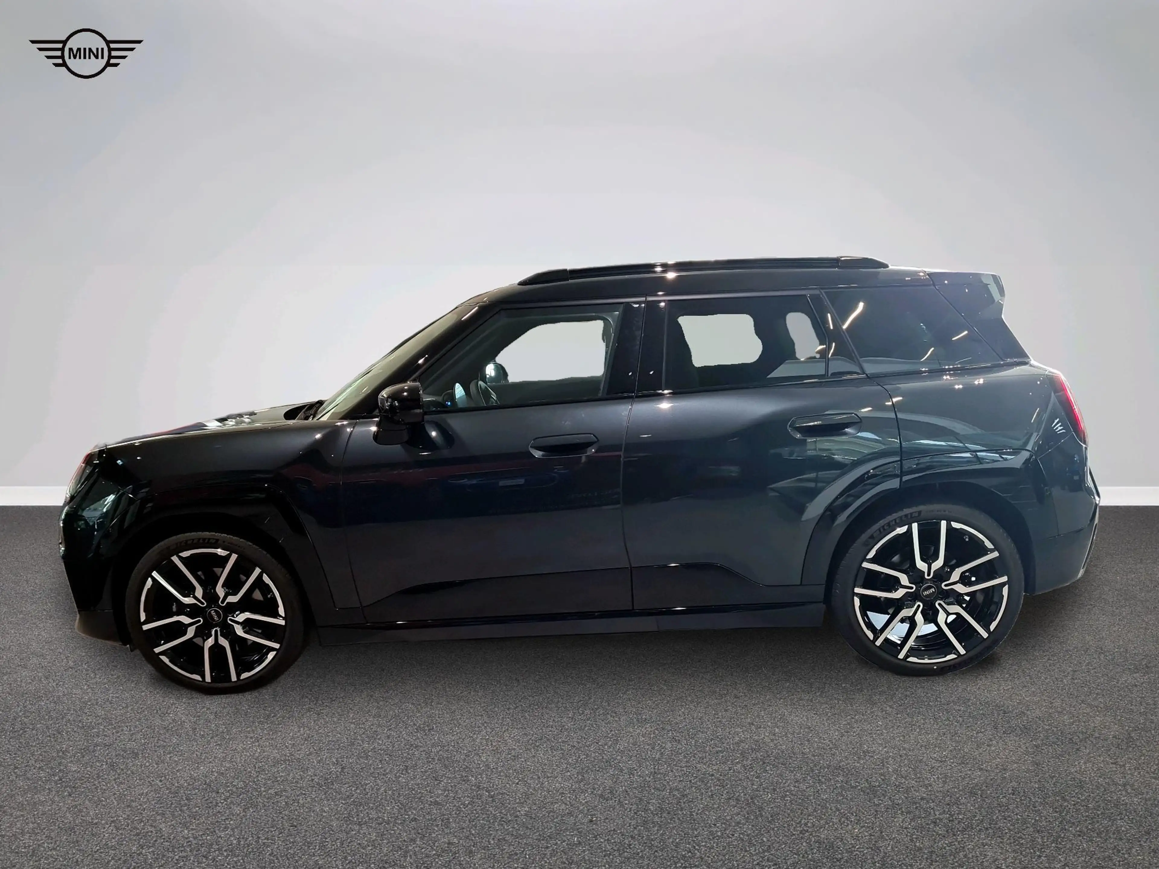 MINI Aceman John Cooper Works Trim — photo 2
