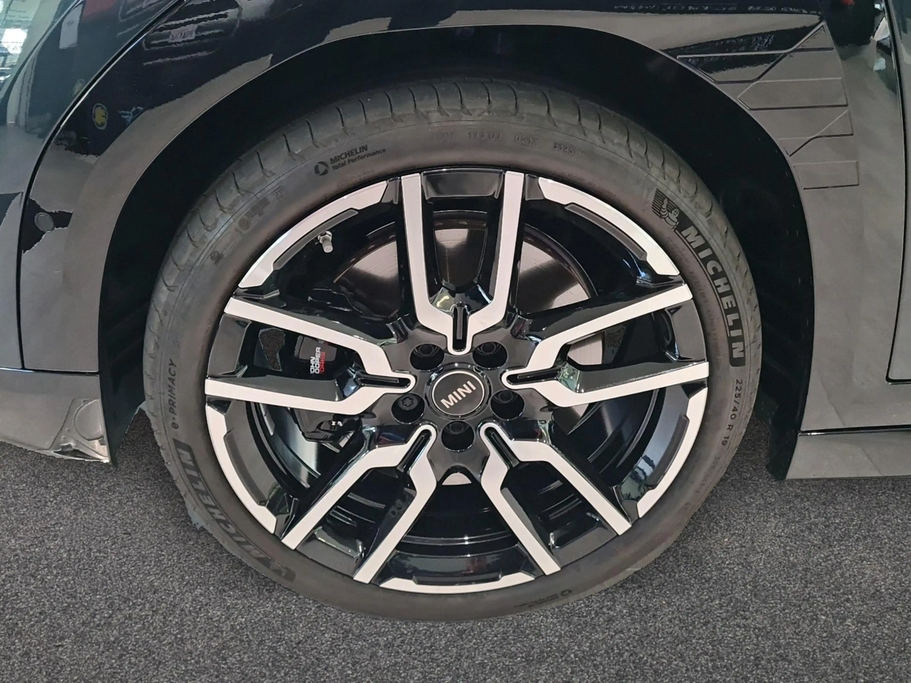 MINI Aceman John Cooper Works Trim — photo 8