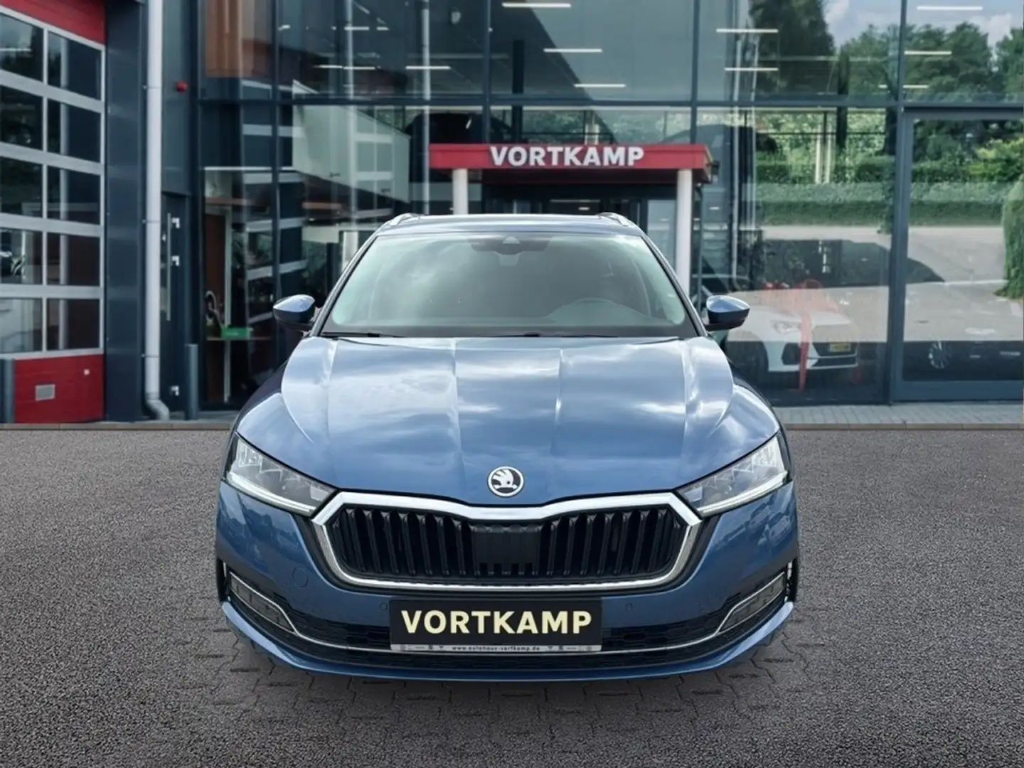 Skoda Octavia 1.4 TSI DSG FIRST EDITION IV PANO-DAK/NAVI/ACC/CAR Niebieski - 2