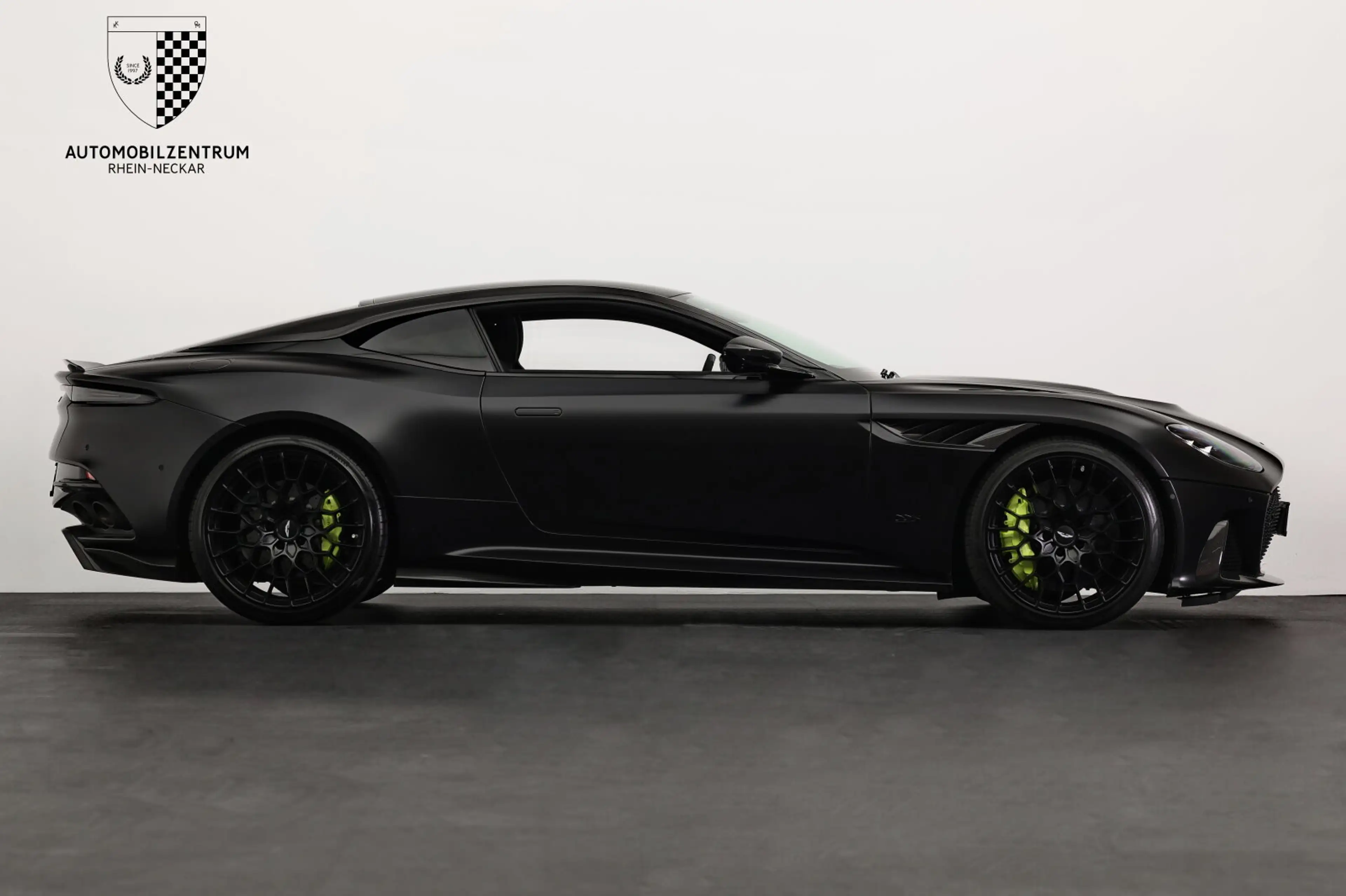 Aston Martin DBS DBS 770 Ultimate 1 of 300 FullCarbon/B&O/Sports+ — photo 11