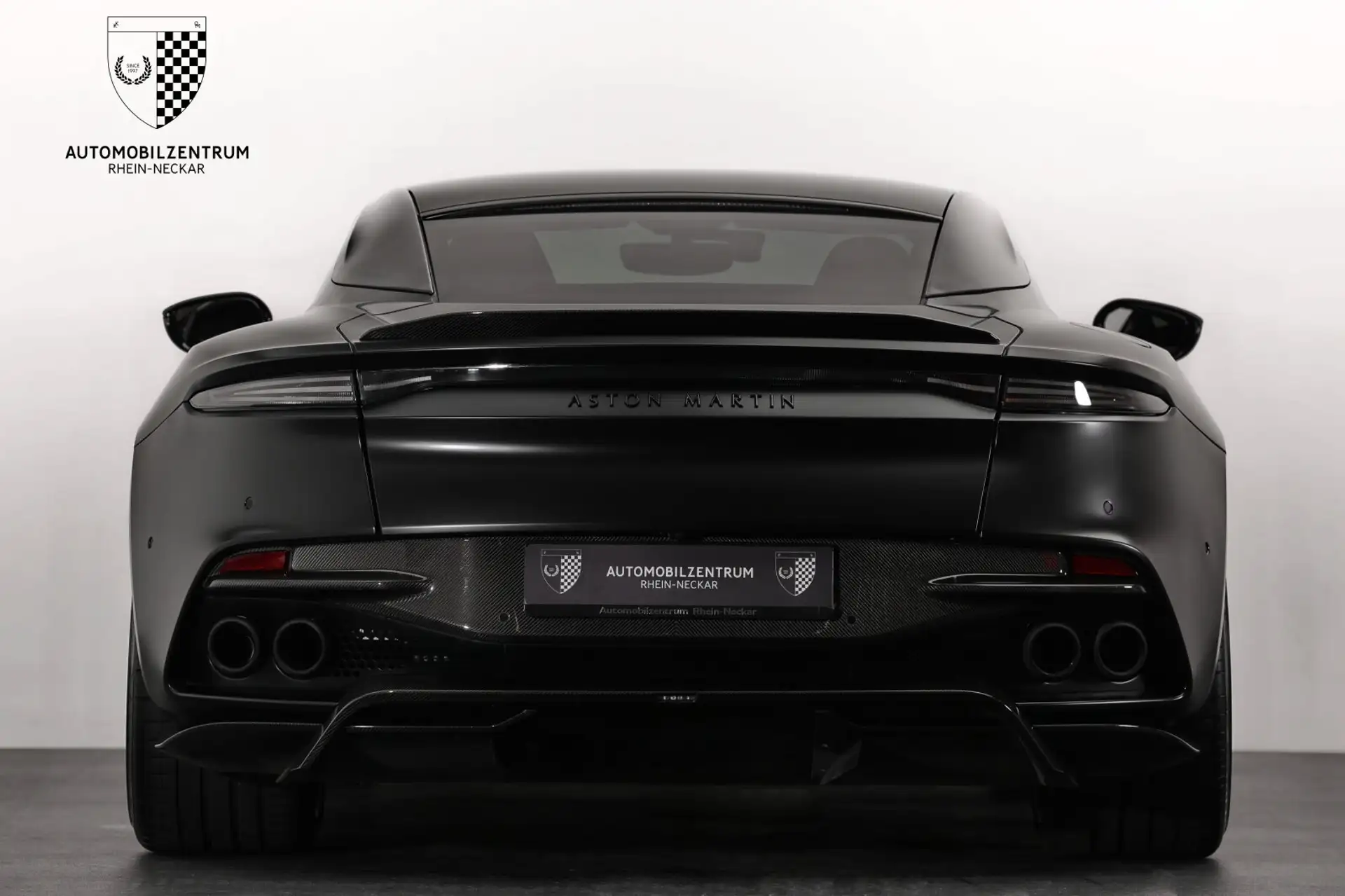 애스턴마틴 DBS Coupe 2023 검정 사진 8