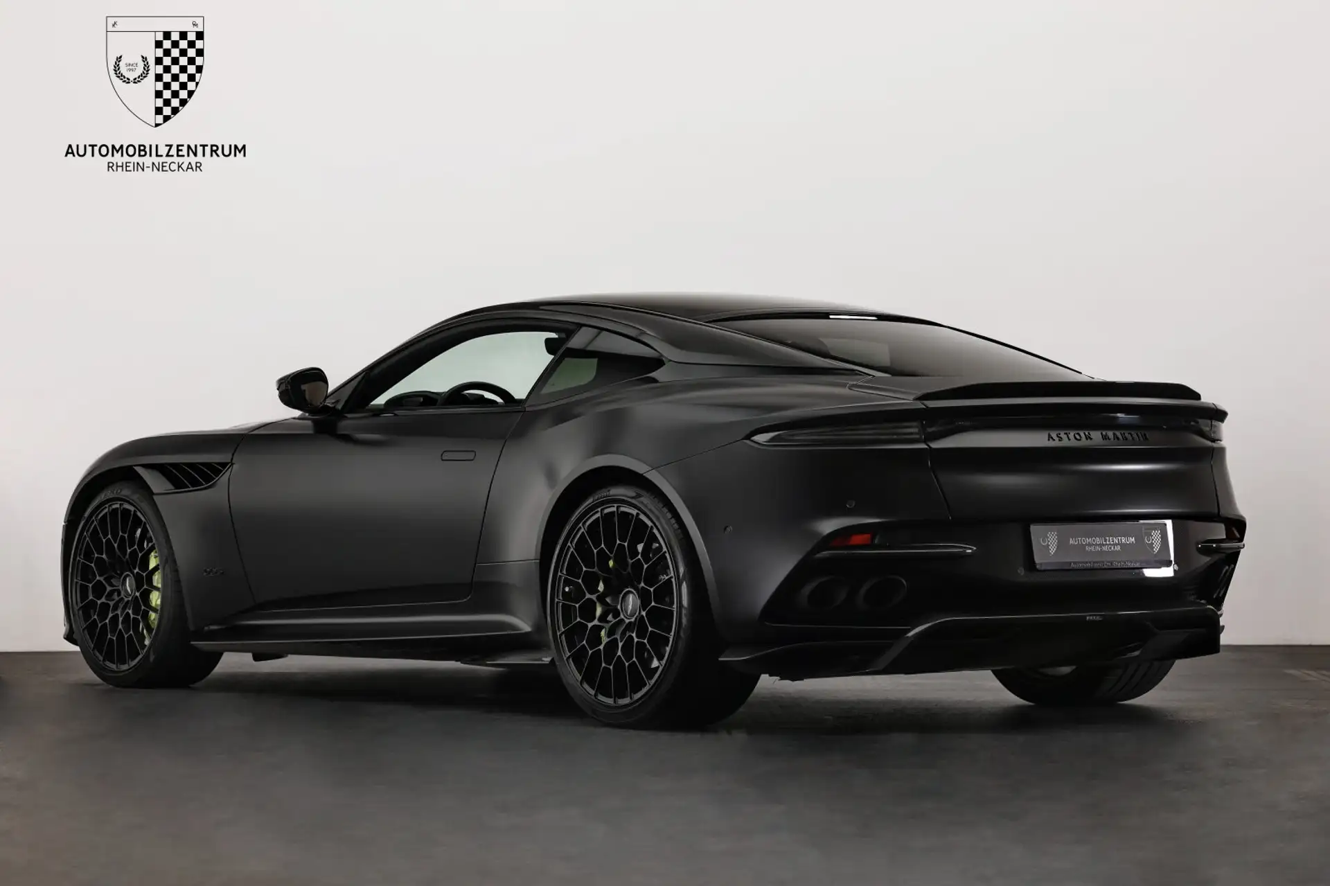 애스턴마틴 DBS Coupe 2023 검정 사진 7