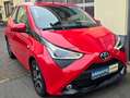 Toyota Aygo x-playTeam D* Automatik* Kamera* Garantie Rouge - thumbnail 2