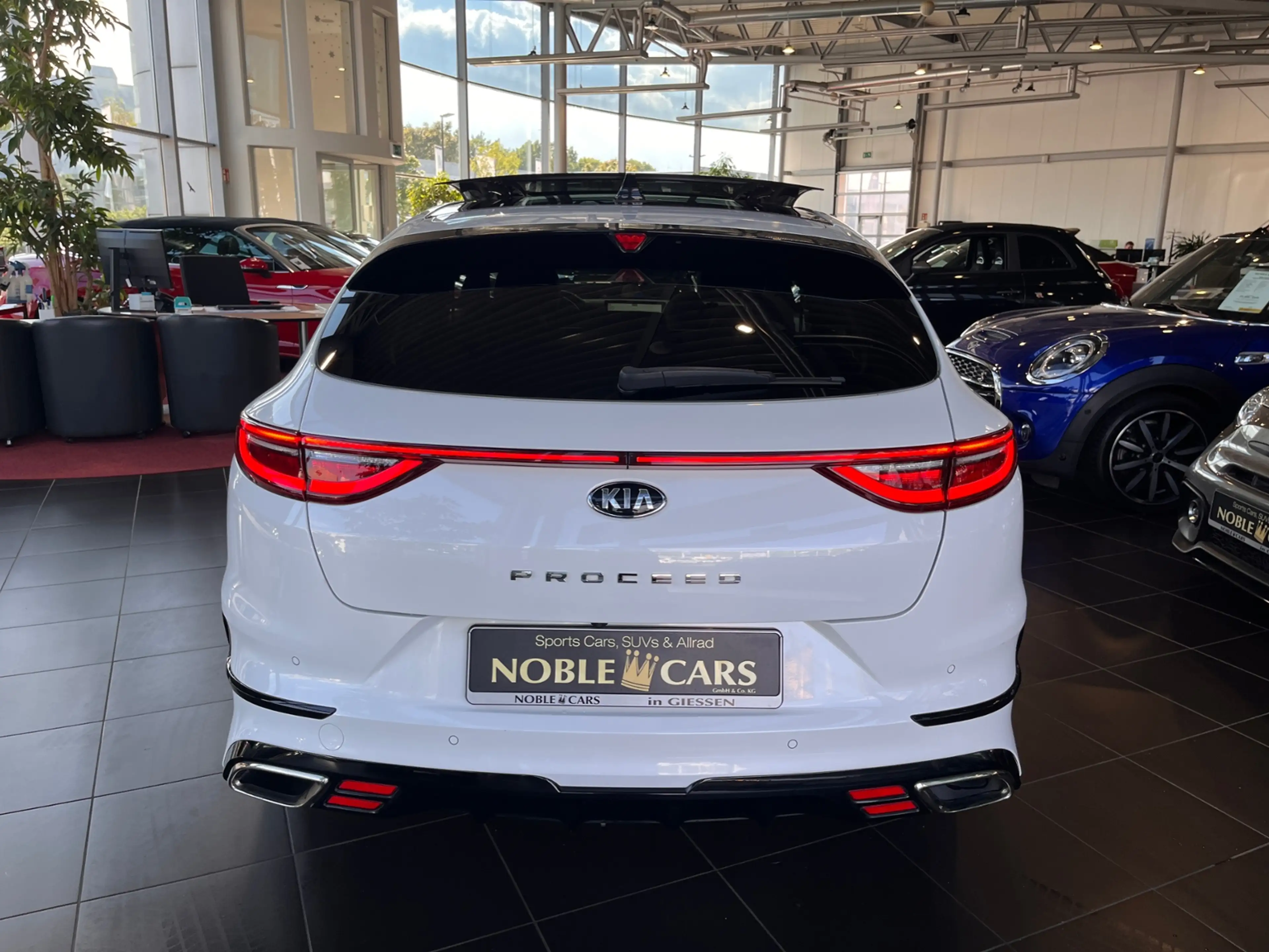 Kia ProCeed / pro_cee'd GT AHK PANO KLIMA LED NAVI ALU — photo 7