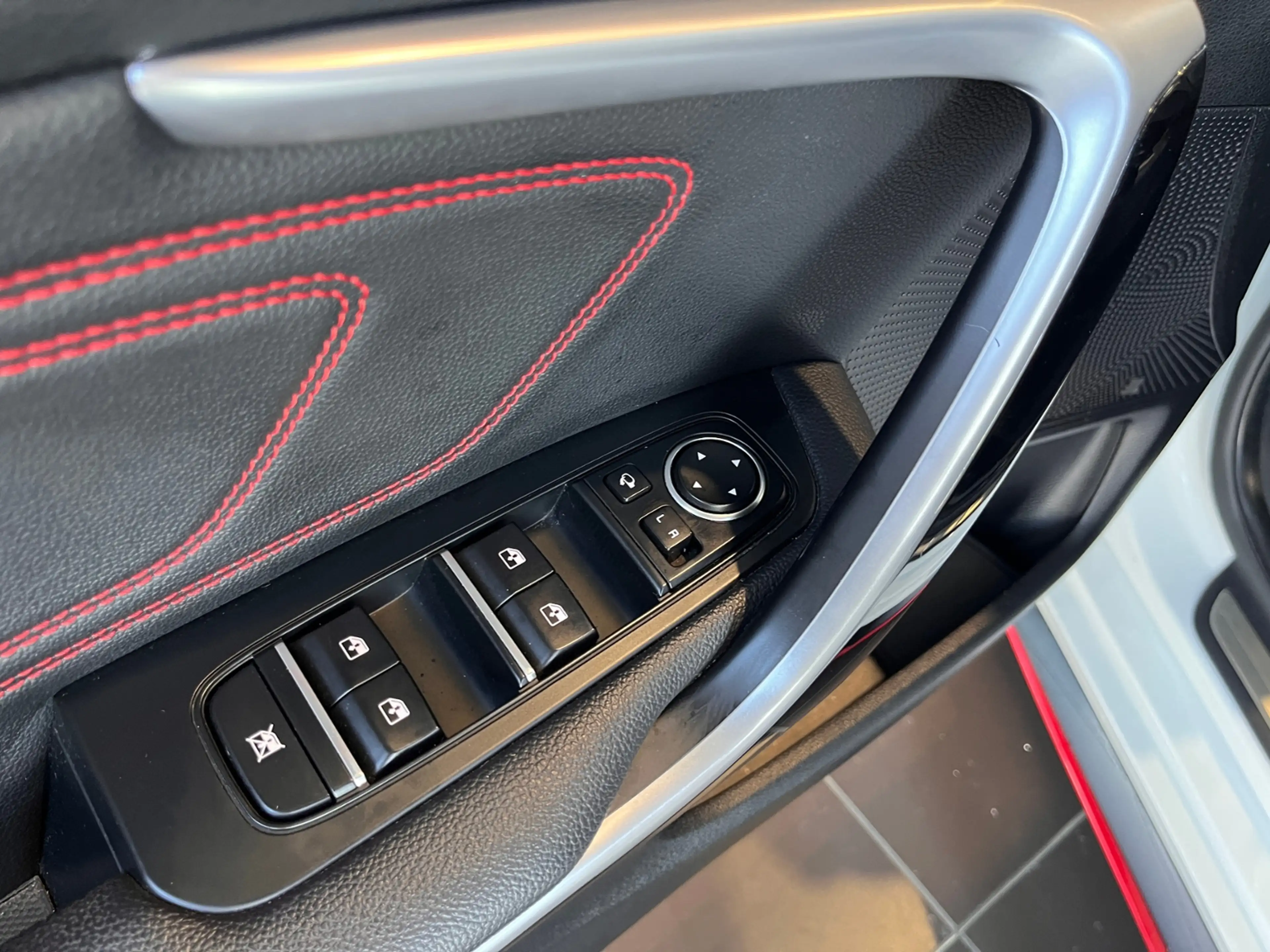 Kia ProCeed / pro_cee'd GT AHK PANO KLIMA LED NAVI ALU — photo 14