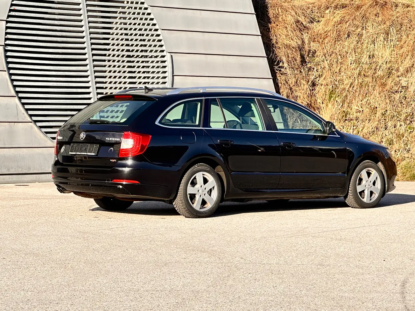 Skoda Superb Ambition 4x4 Allrad / Automatik / Facelift / Euro5 Schwarz - 2