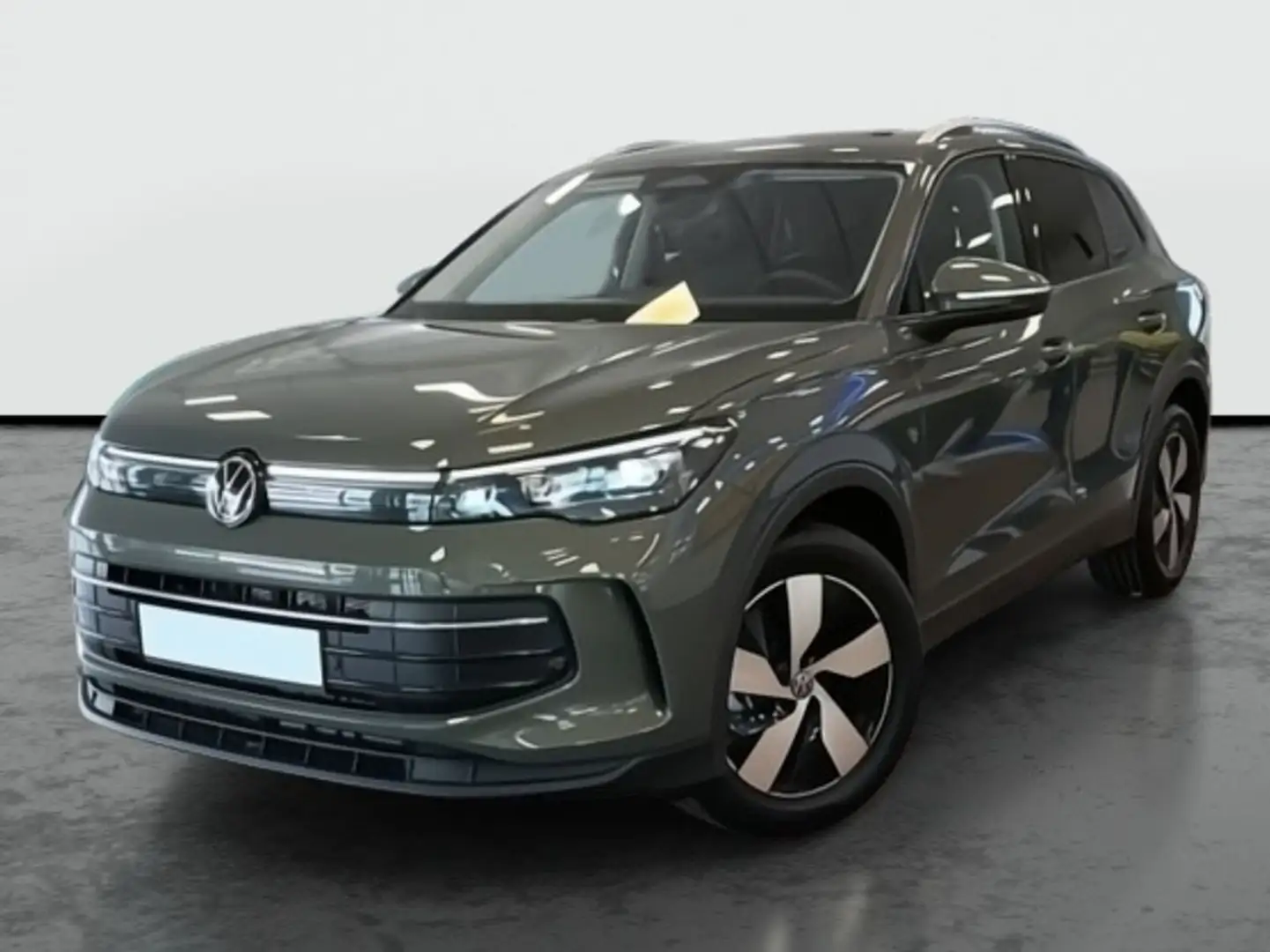 Volkswagen Tiguan Nuevo  Más 1.5 TSI mHEV 96kW (130 CV) DSG7 Verde - 1