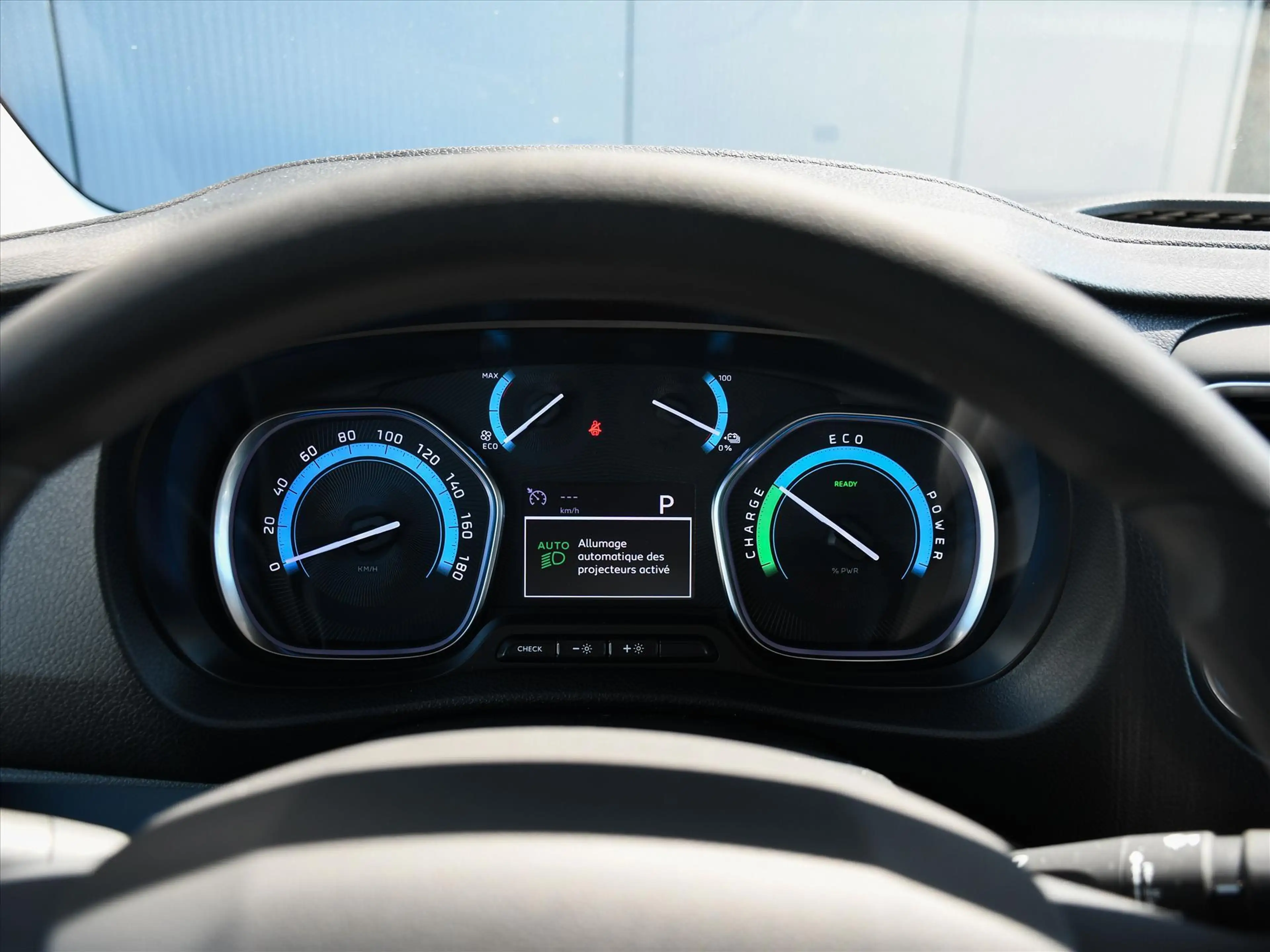 Peugeot e-Expert Premium 75 kWh 136pk Automaat DAB+ RADIO | CRUISE. — photo 12