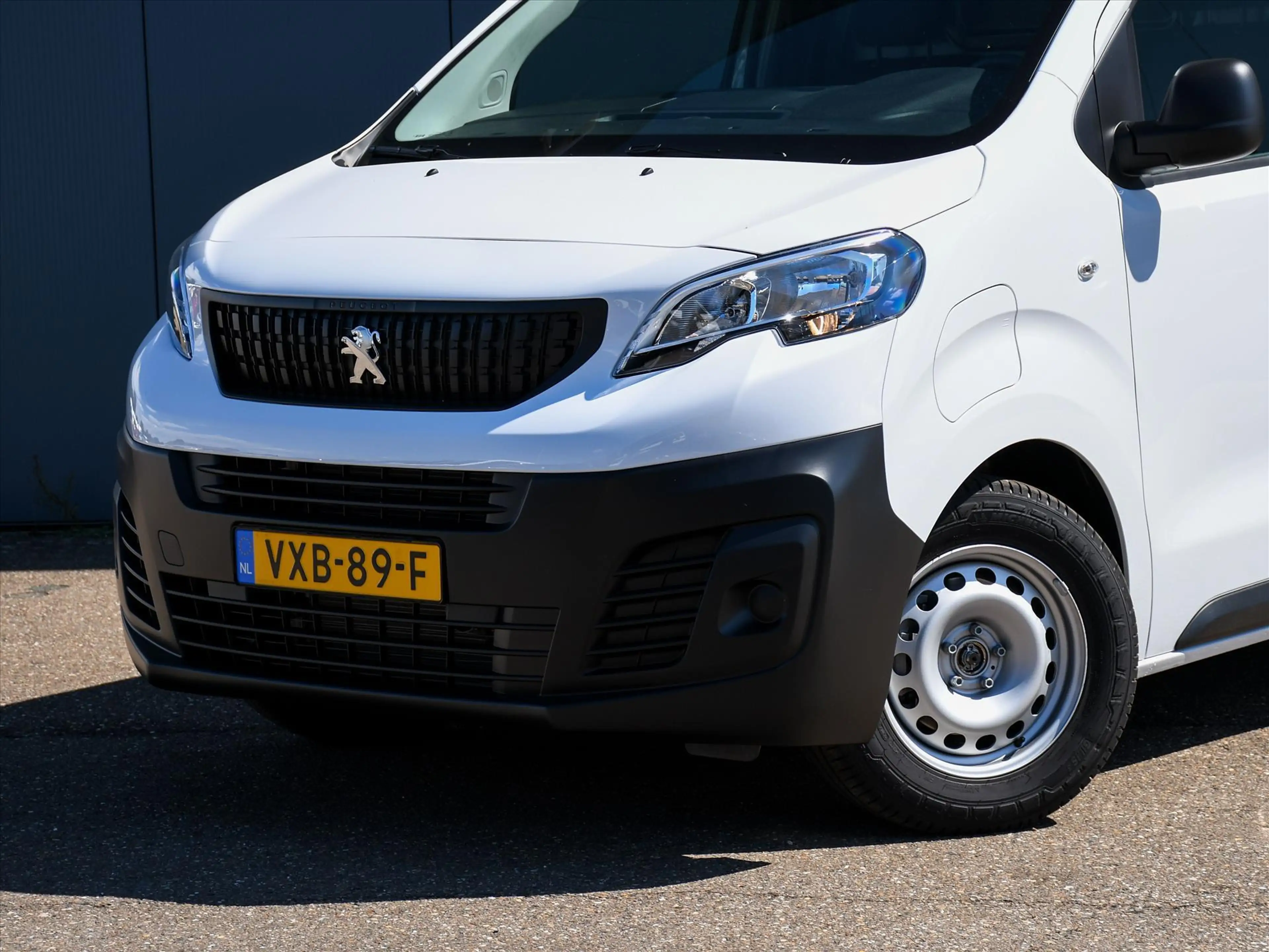 Peugeot e-Expert Premium 75 kWh 136pk Automaat DAB+ RADIO | CRUISE. — photo 2