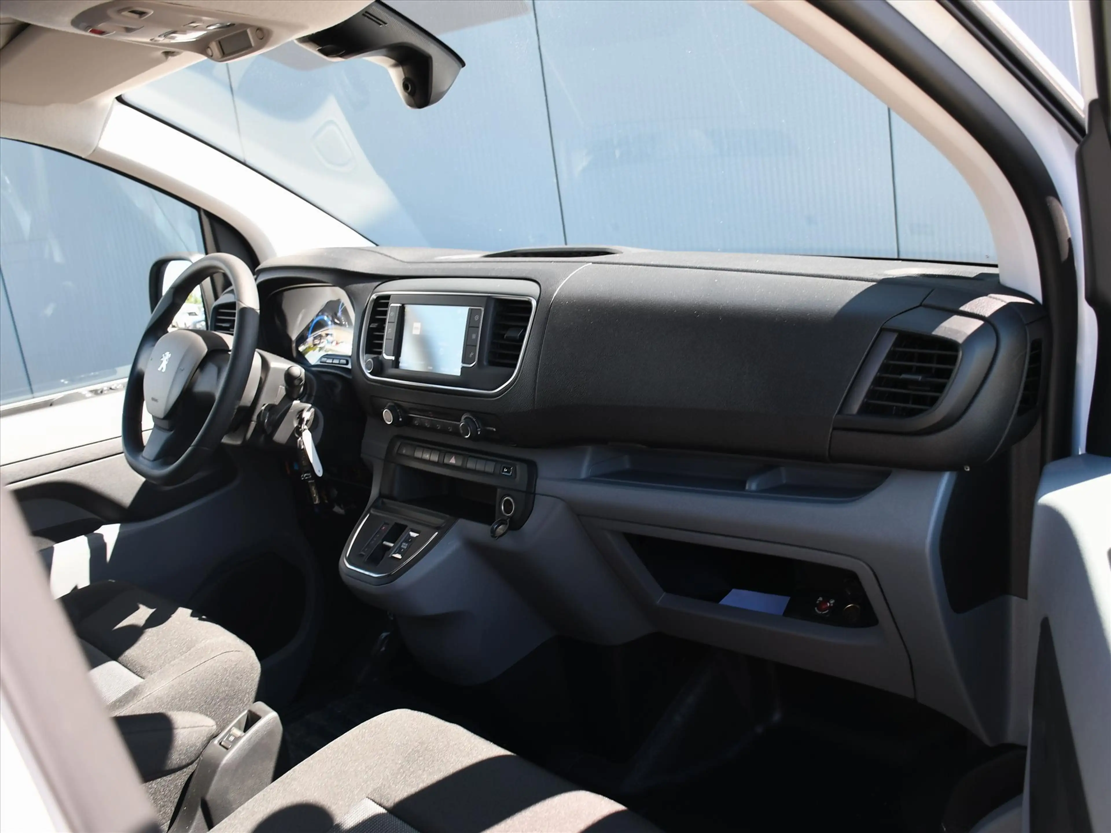 Peugeot e-Expert Premium 75 kWh 136pk Automaat DAB+ RADIO | CRUISE. — photo 7