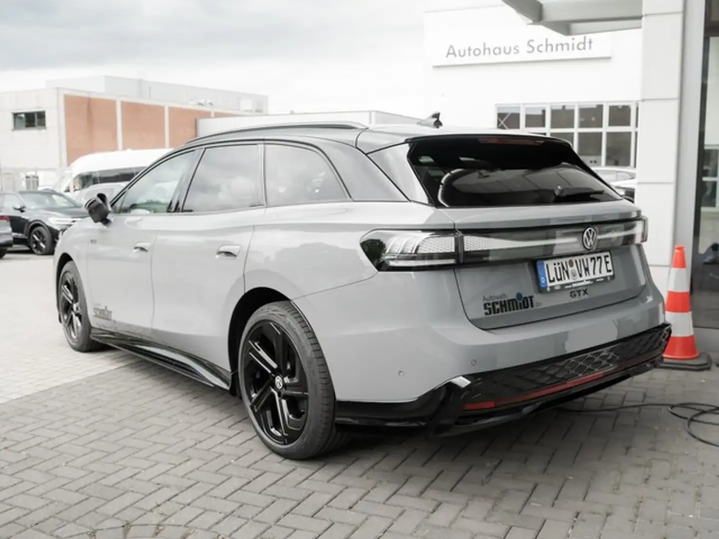 Volkswagen ID.7 Tourer GTX GTX 0,25%-Versteuerung Schwarz - 2
