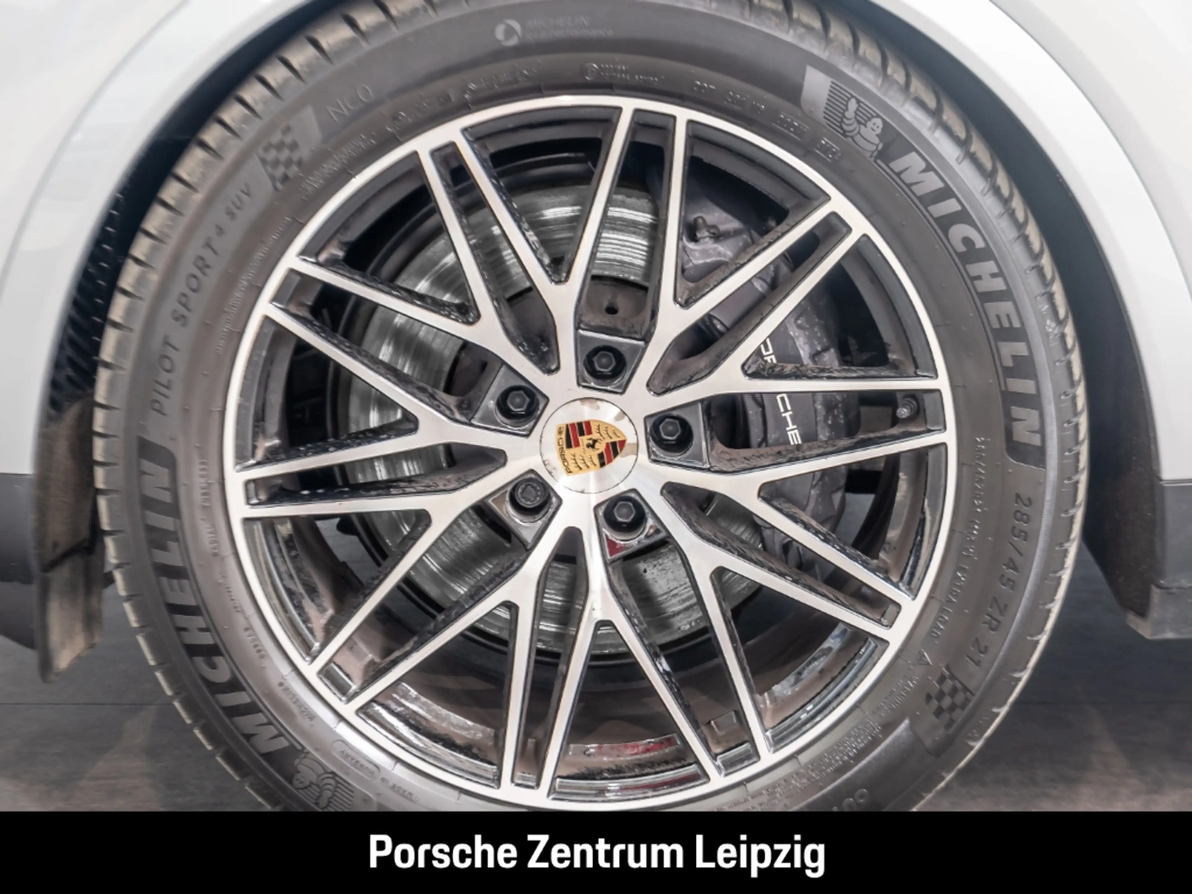 Porsche Cayenne E-Hybrid Coupe Sportabgas HD Sitzklima Inno — photo 10