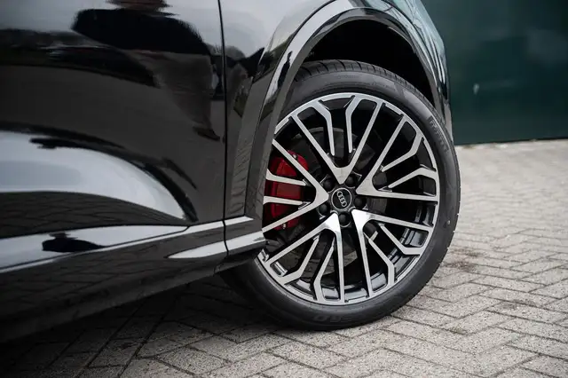 Audi Q5 view 24