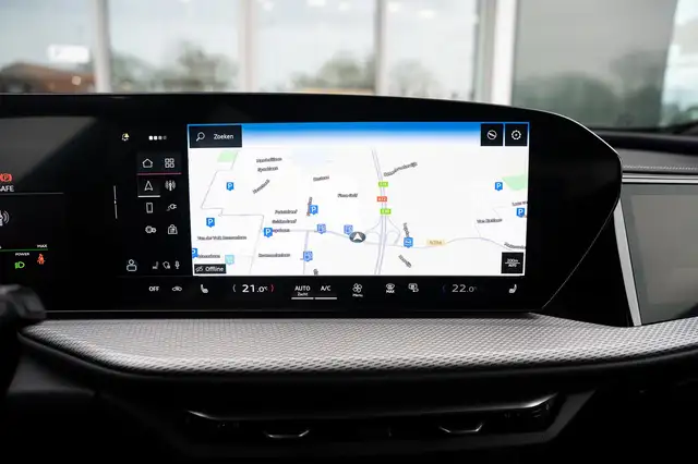Audi Q5 view 13