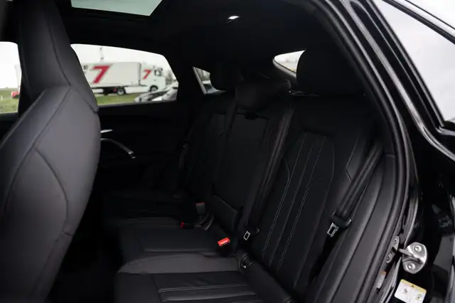 Audi Q5 view 20