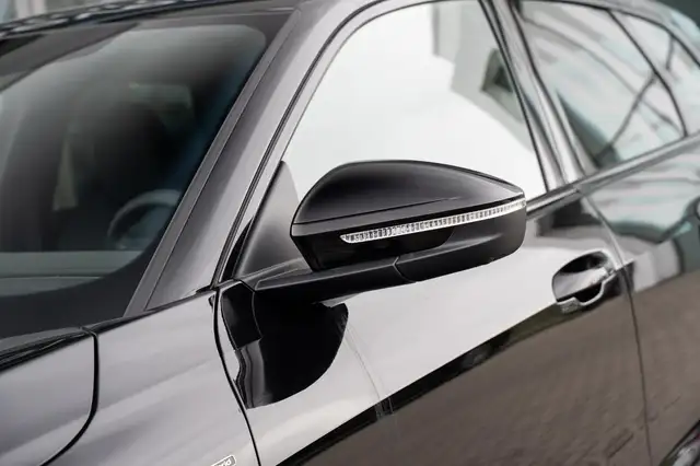 Audi Q5 view 25