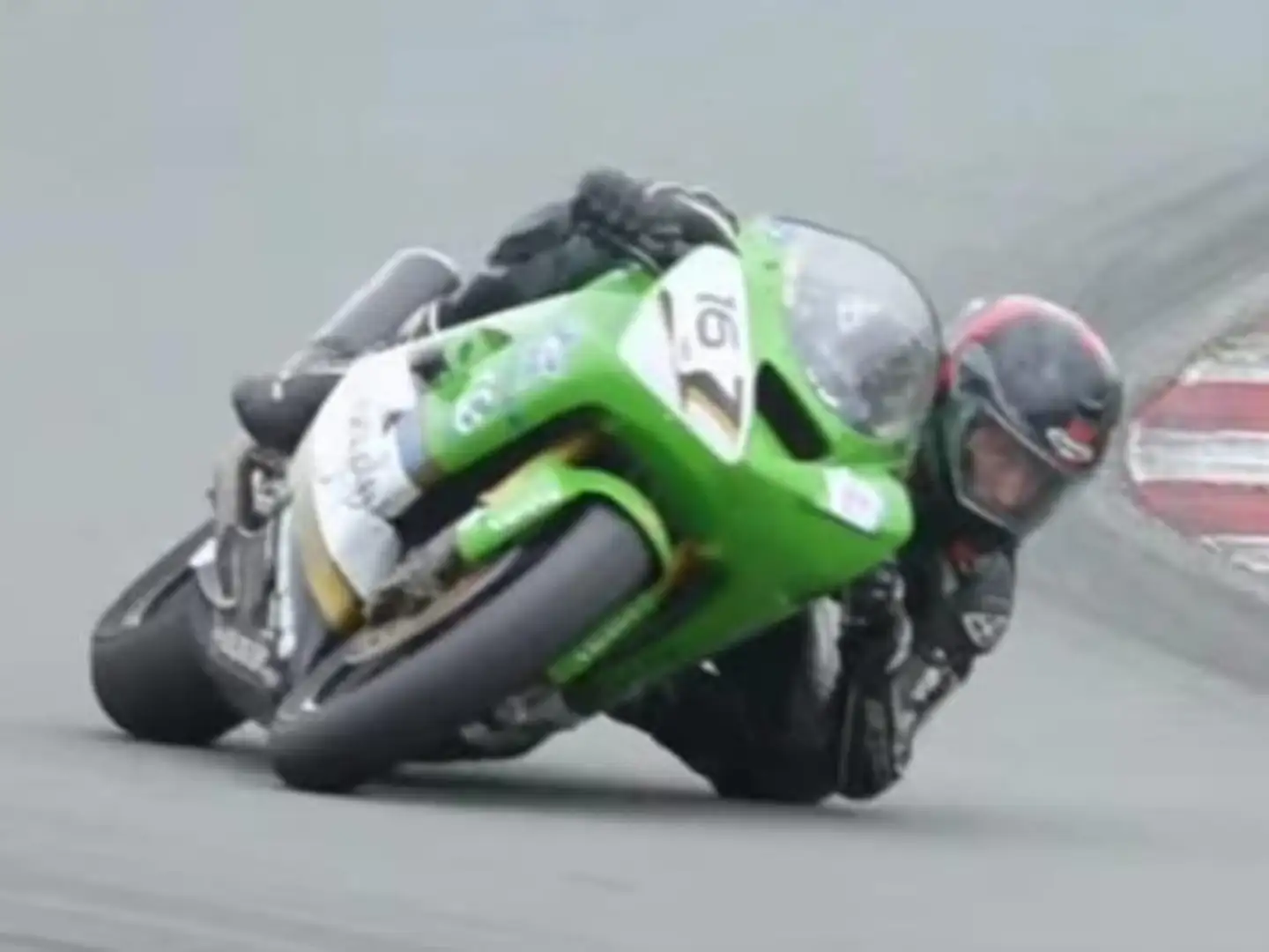 Kawasaki Ninja ZX-6R 636 Verde - 2