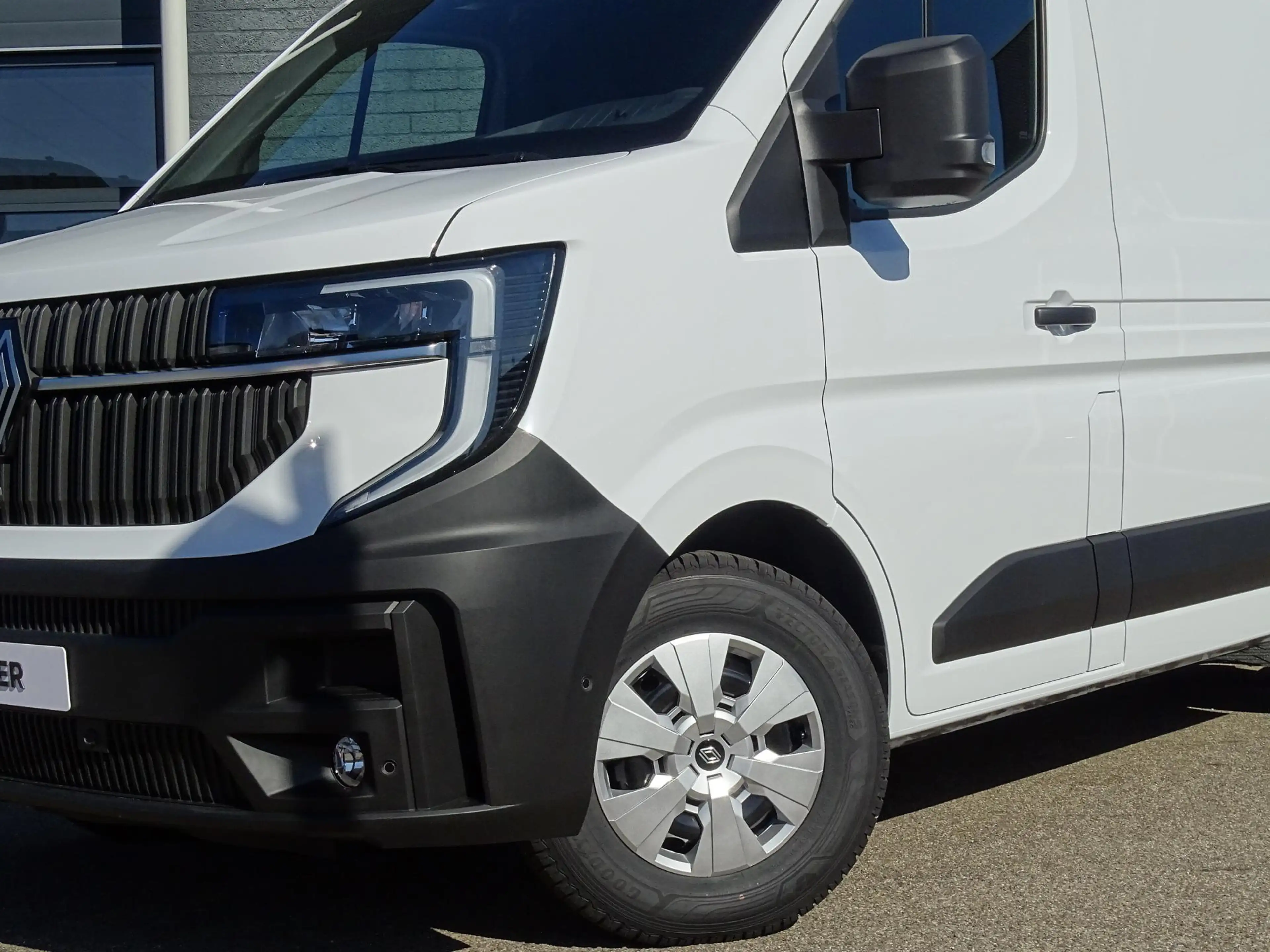 Renault Master E-Tech T35 L2H2 Extra long range 87 kWh PACK BUSIN — photo 18