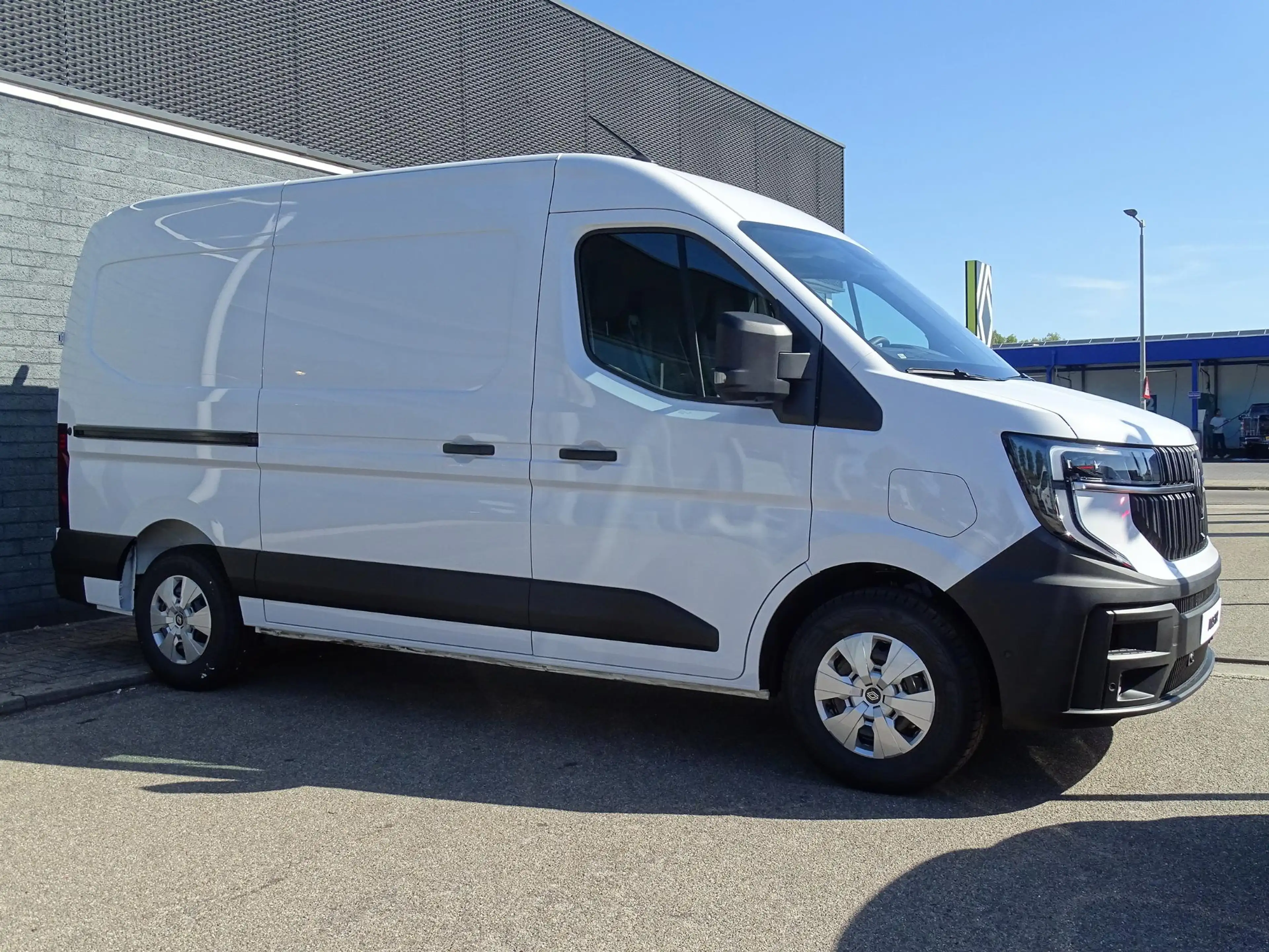 Renault Master E-Tech T35 L2H2 Extra long range 87 kWh PACK BUSIN — photo 4