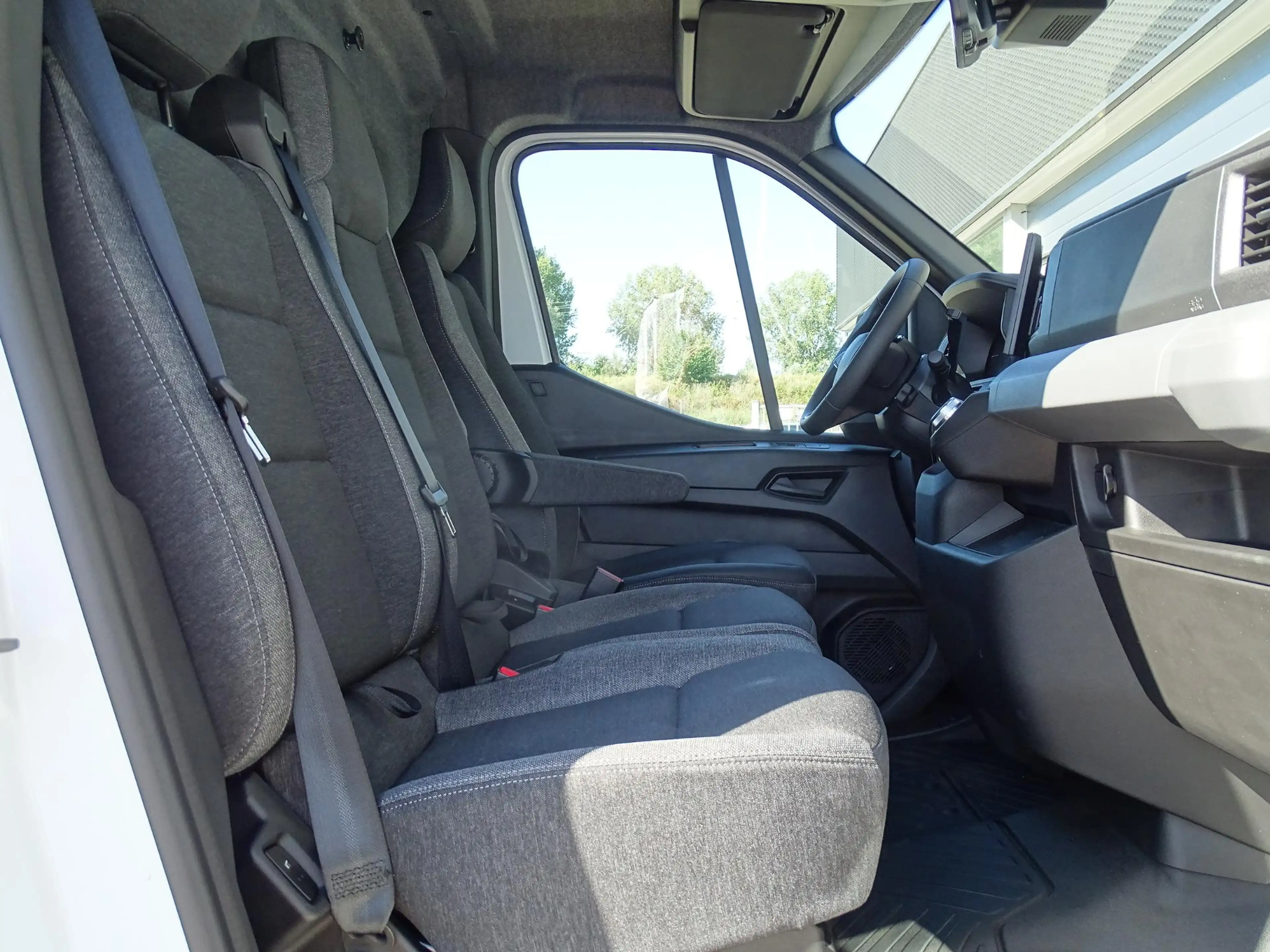Renault Master E-Tech T35 L2H2 Extra long range 87 kWh PACK BUSIN — photo 40