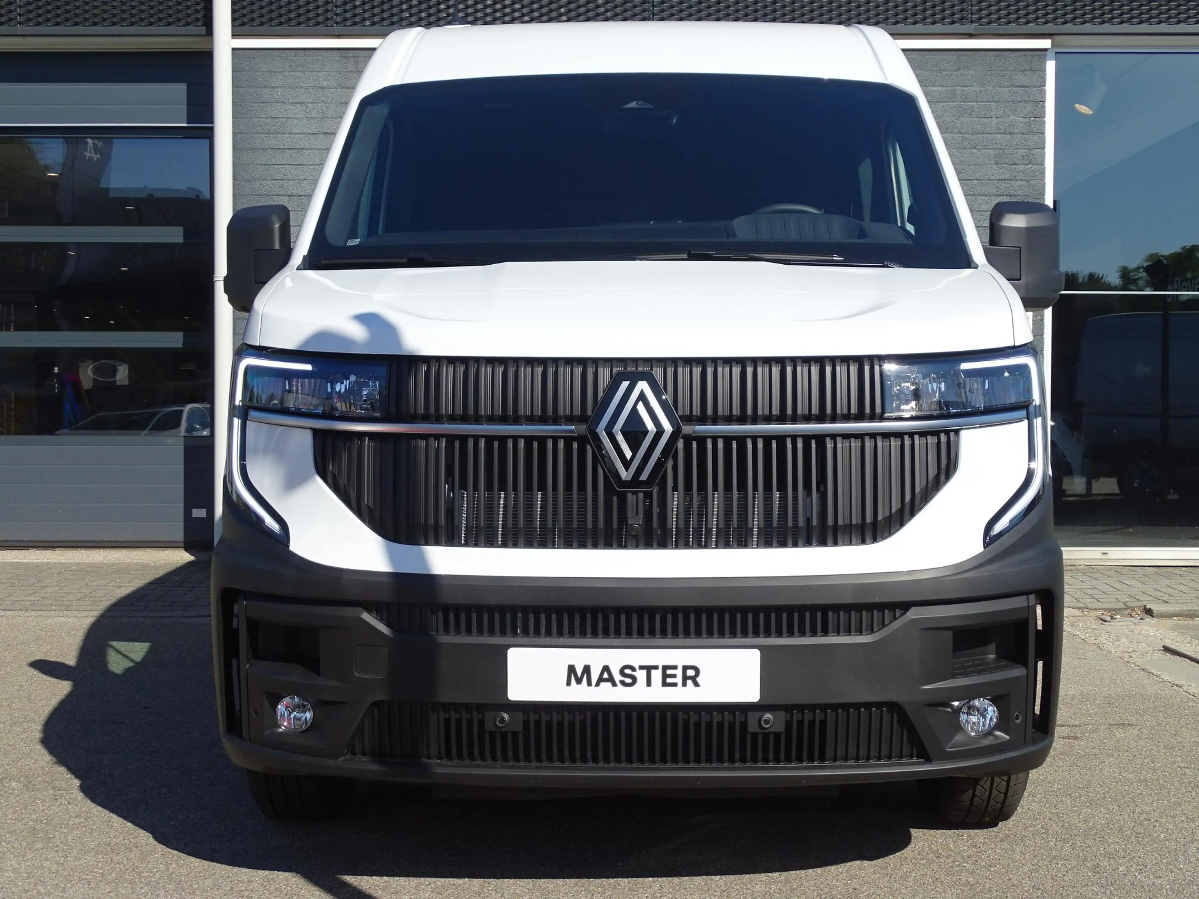 Renault Master E-Tech T35 L2H2 Extra long range 87 kWh PACK BUSIN — photo 12