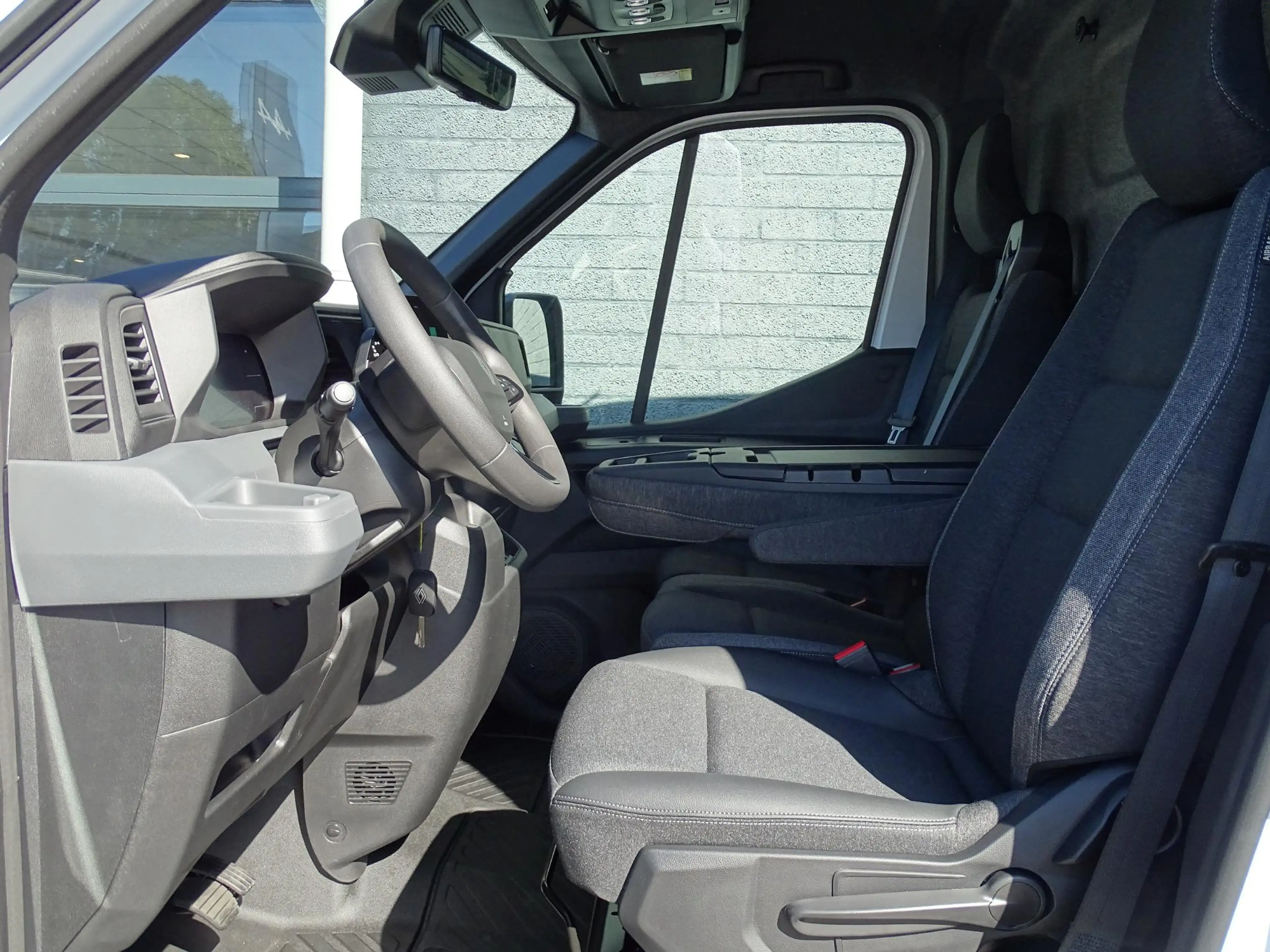 Renault Master E-Tech T35 L2H2 Extra long range 87 kWh PACK BUSIN — photo 30
