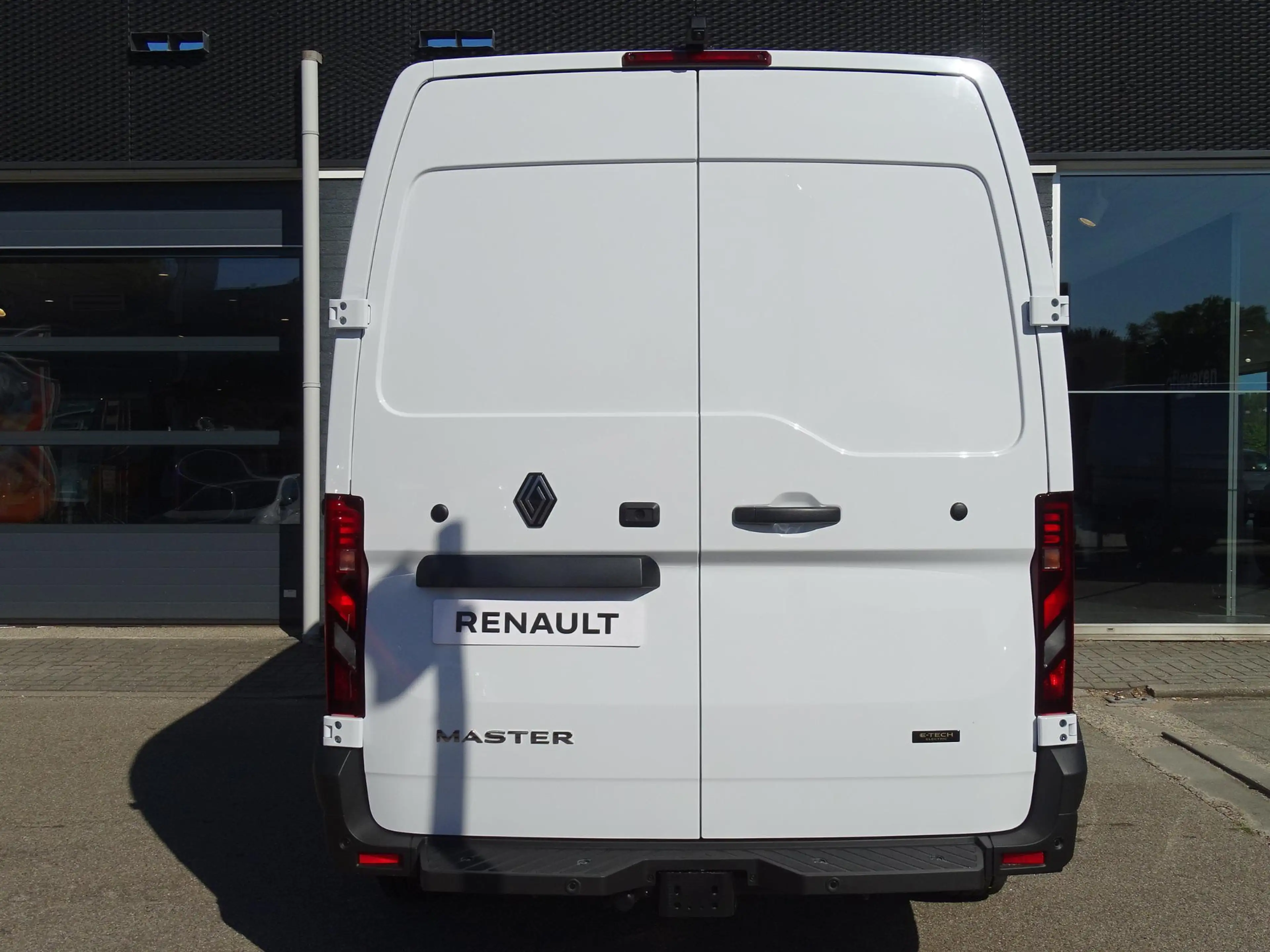 Renault Master E-Tech T35 L2H2 Extra long range 87 kWh PACK BUSIN — photo 13