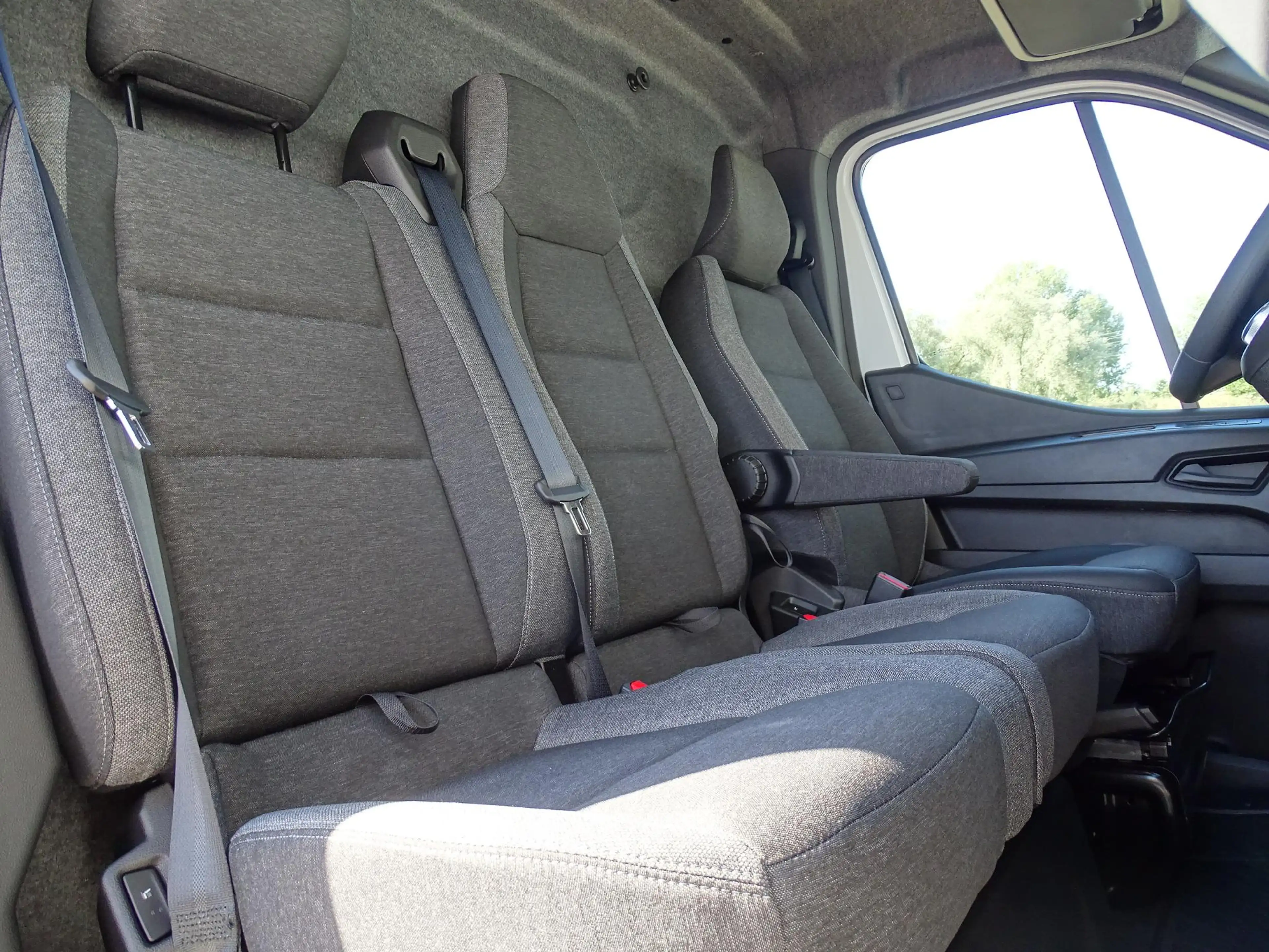 Renault Master E-Tech T35 L2H2 Extra long range 87 kWh PACK BUSIN — photo 39