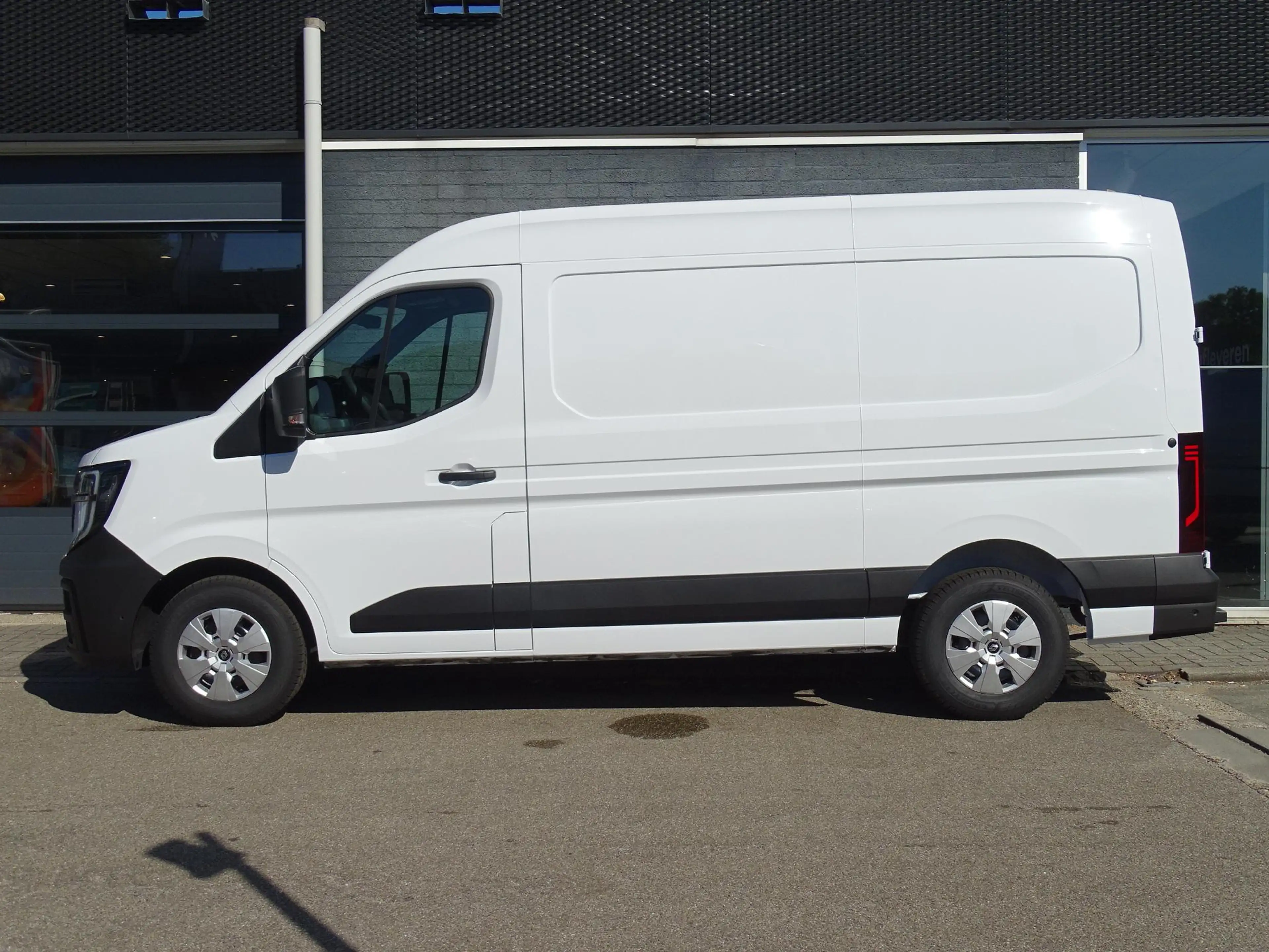 Renault Master E-Tech T35 L2H2 Extra long range 87 kWh PACK BUSIN — photo 10