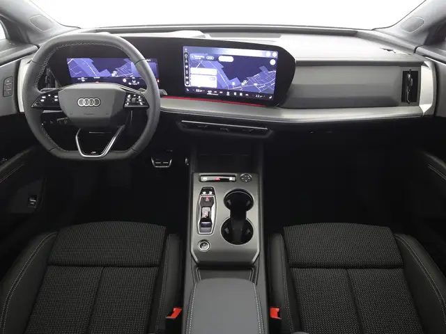 Audi e-tron view 11