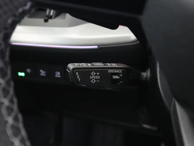 Audi E-Tron view 14