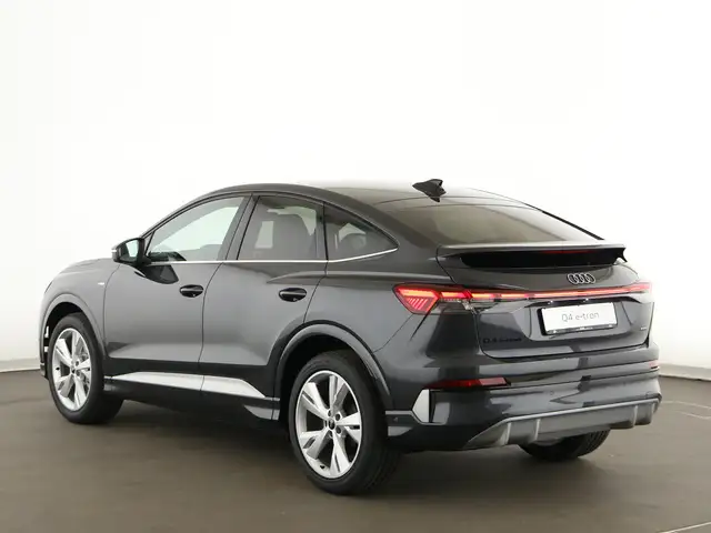 Audi E-Tron view 5